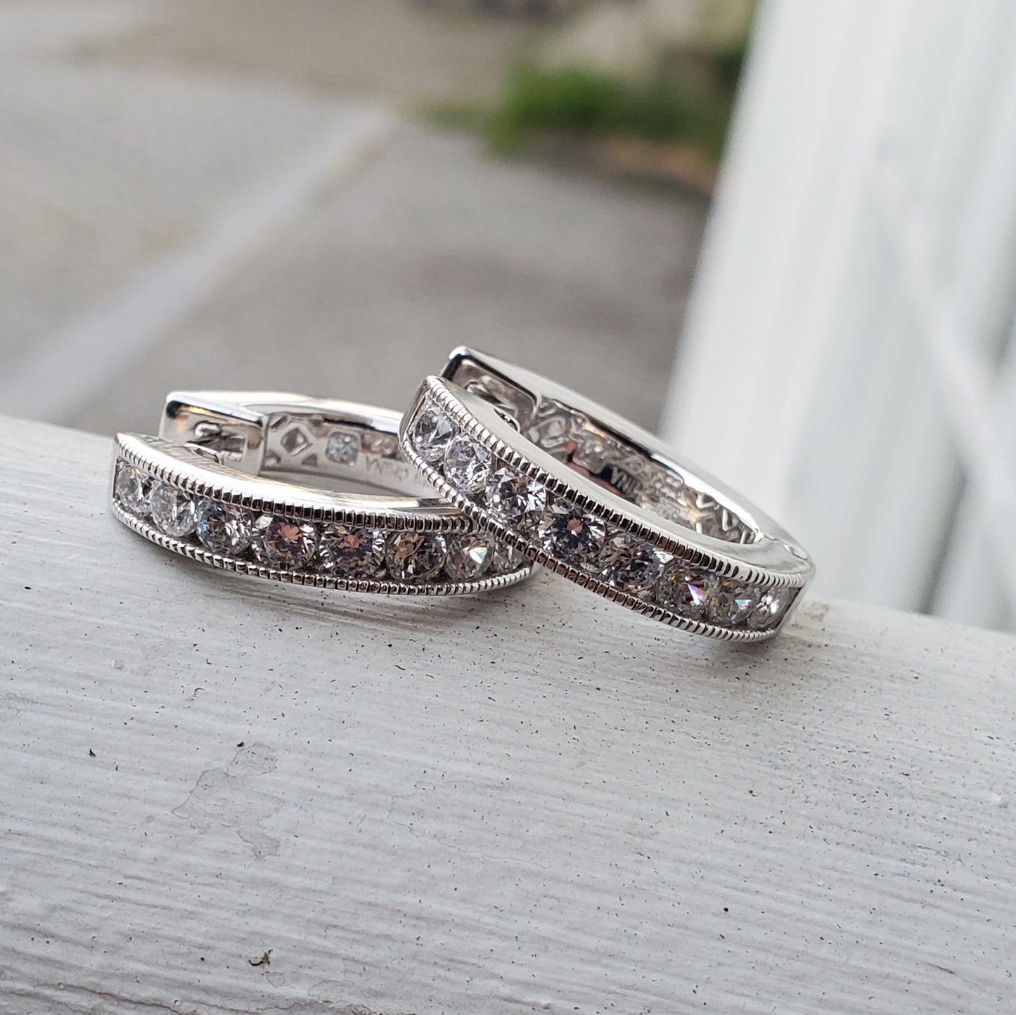 925 Sterling Silver Ladies Reversible Thick Zirconia Huggie Hoop Earrings