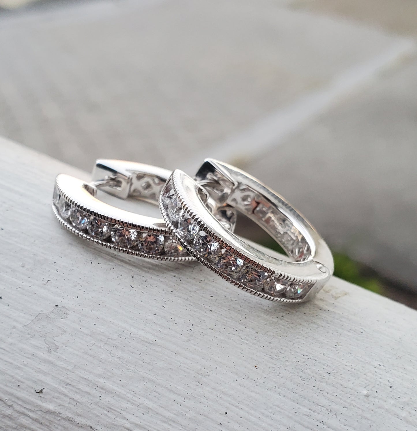 925 Sterling Silver Ladies Reversible Thick Zirconia Huggie Hoop Earrings