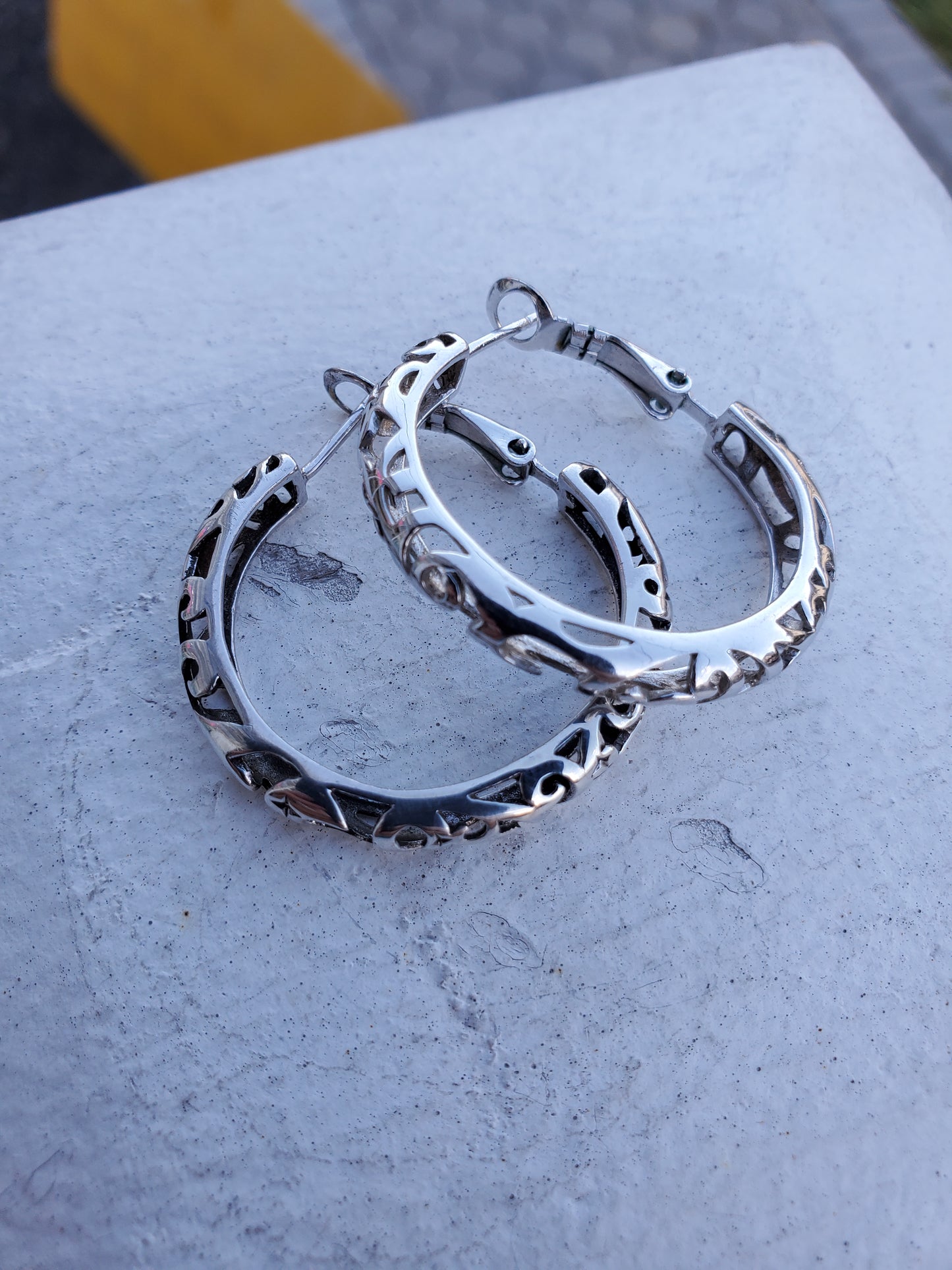 925 Sterling Silver Filagre Hoop Earrings Omega back closure