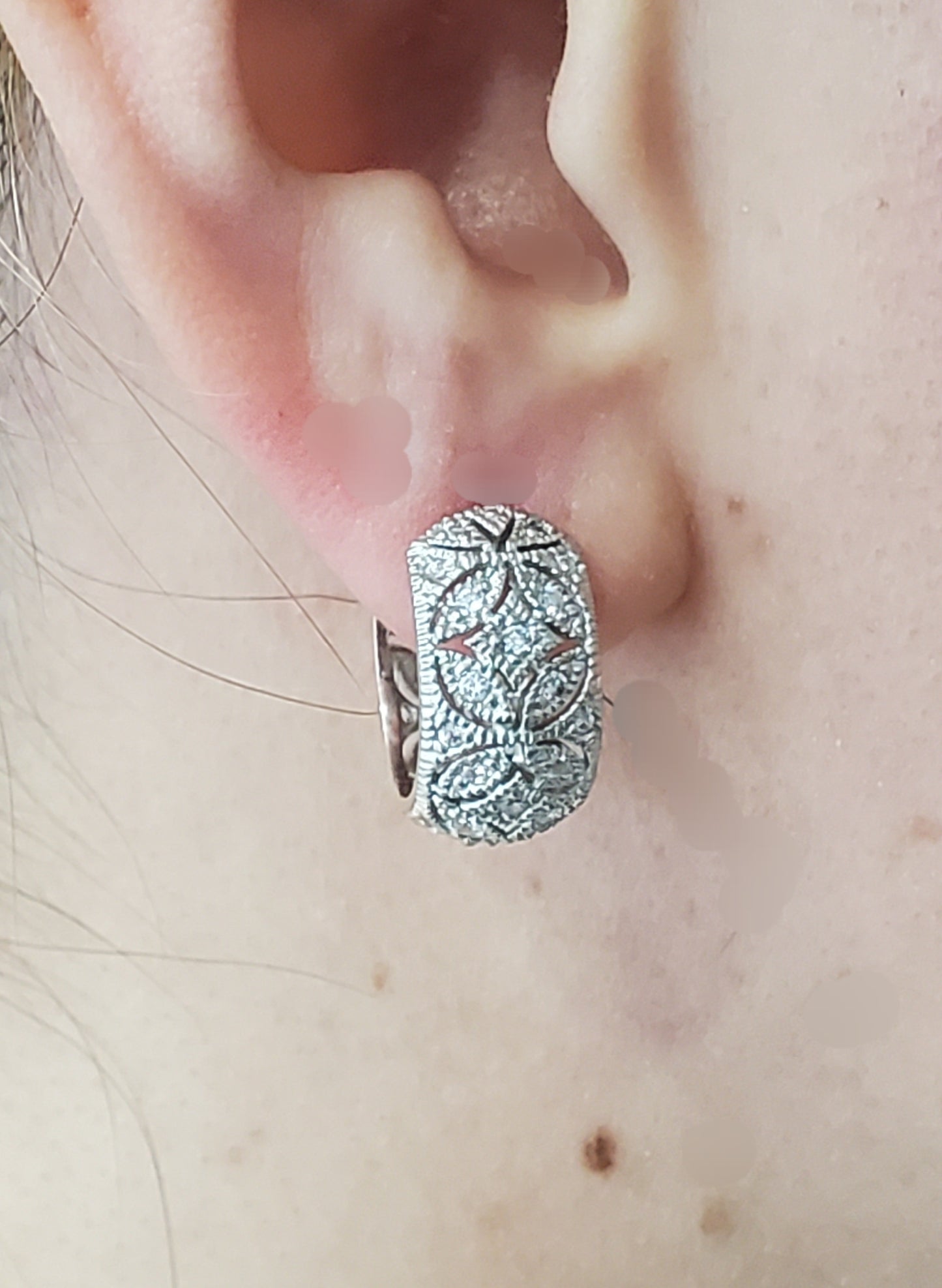 925 Sterling Silver Sparkling Filagre CZ Huggie Hoop Earrings