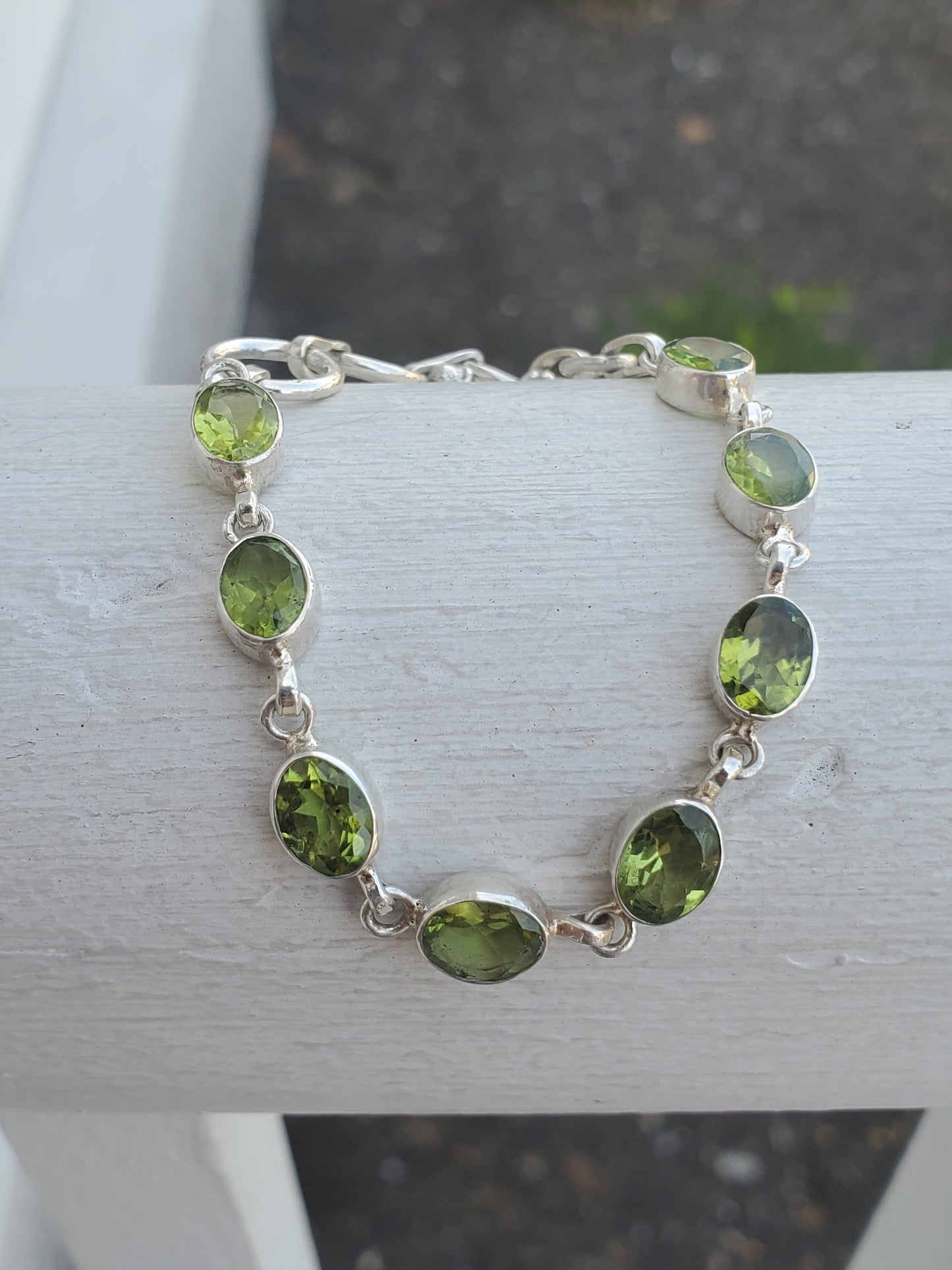 925 Sterling Silver Ladies Genuine 4 tcw Peridot Bezel Set Toggle Lock Bracelet
