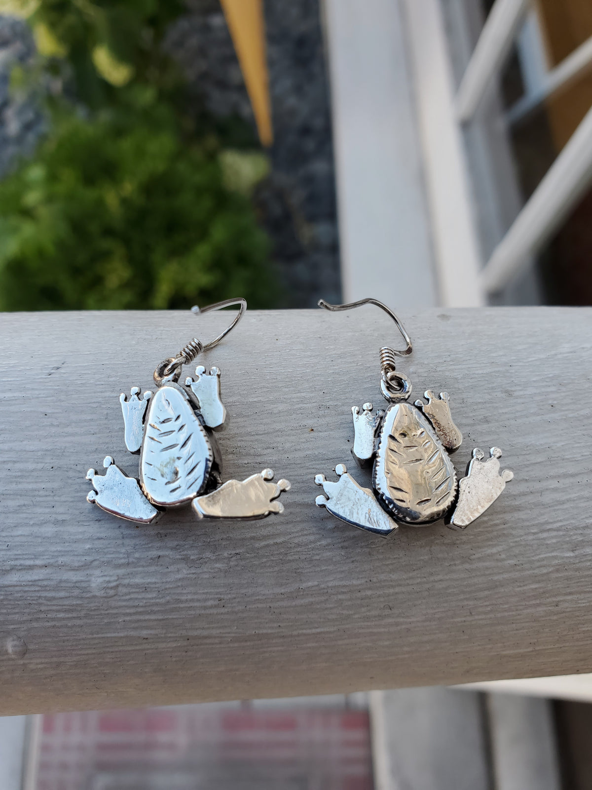 925 Sterling Silver 3-D Movable Dangling Tree Frog Earrings