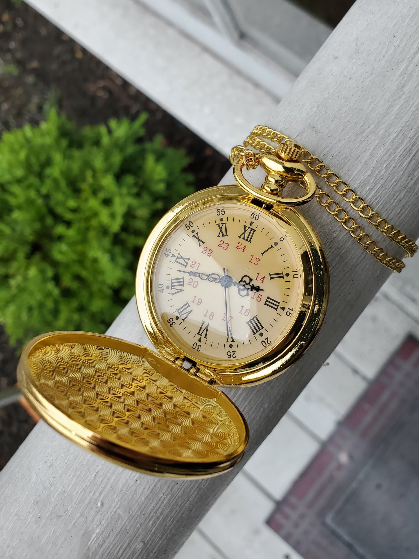 250th United States of America Anniversary Gold-tone Pocketwatch w/chain