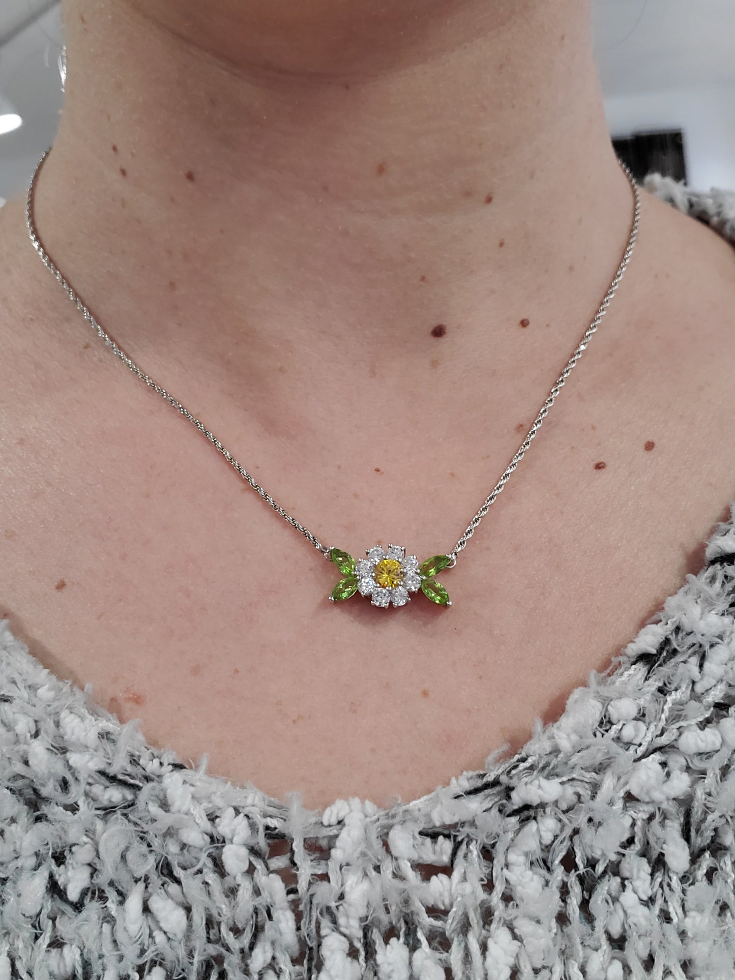 925 Sterling Silver Daisy Flower Rope Chain Necklace