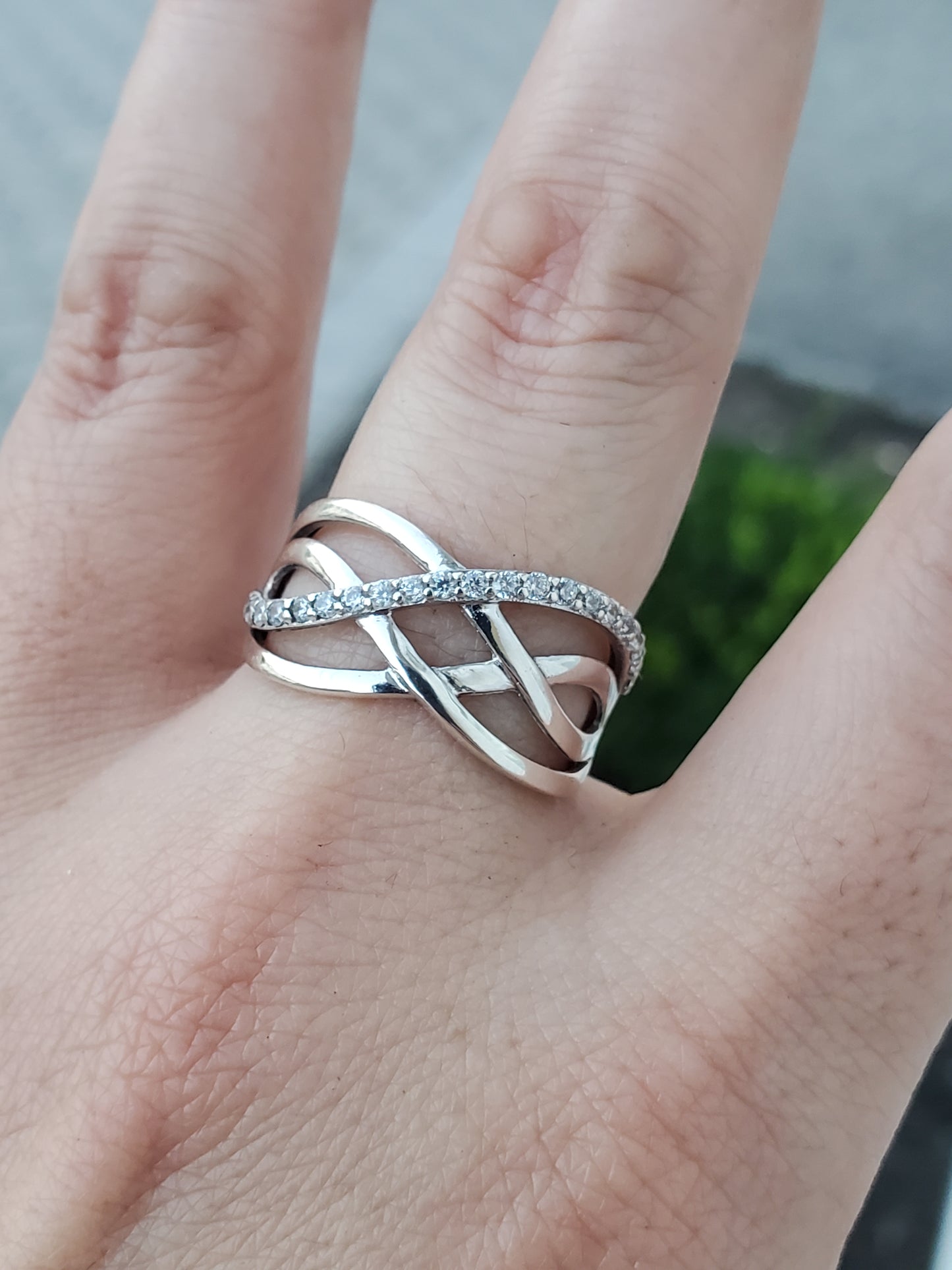 925 Sterling Silver Classic Cz Crossover Band Ring