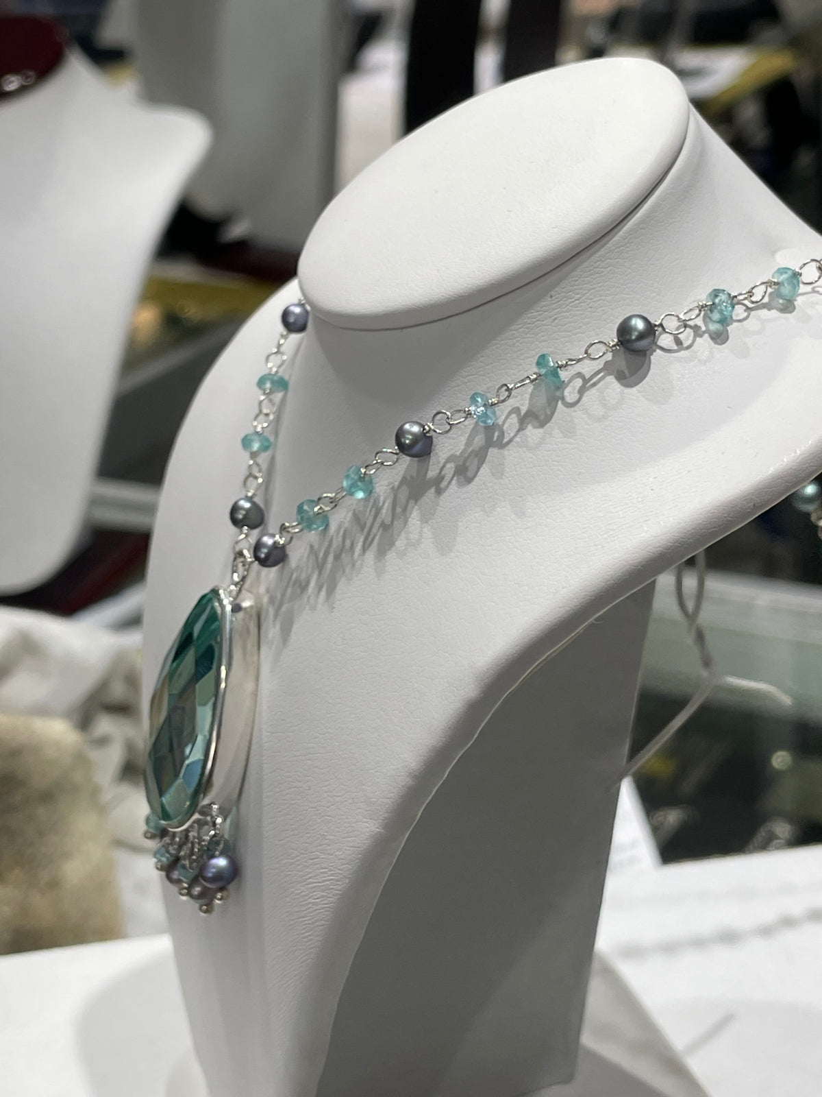 Designer Lucas Lameth Green Praisolite & Peacock Pearl 925 Sterling Silver Statement Necklace