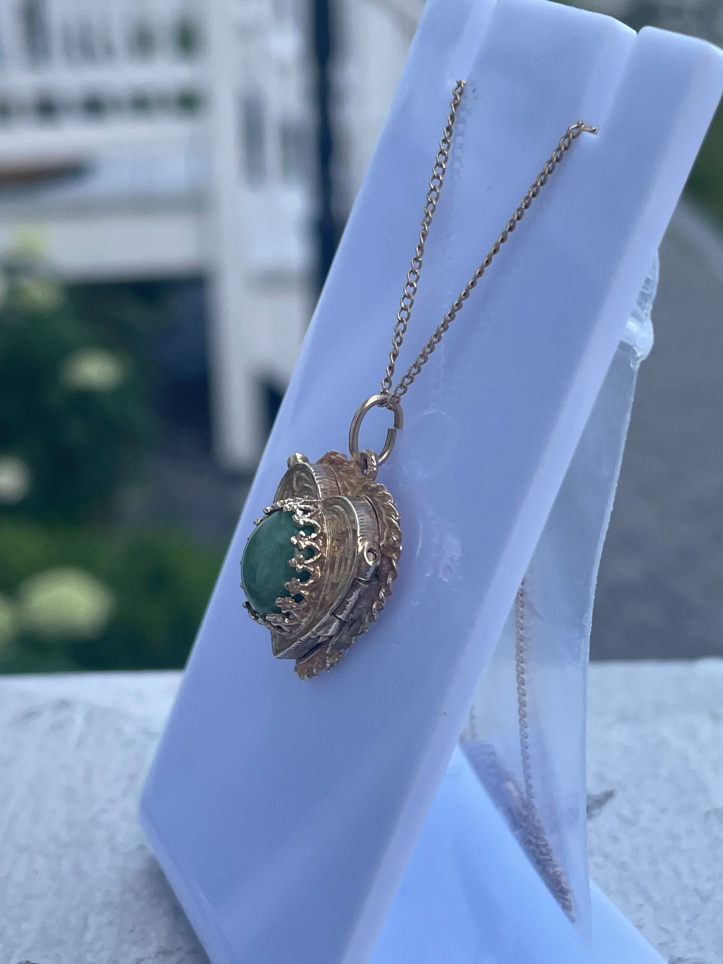 14k Gold Antique Natural Jade Heart Locket Necklace 18”