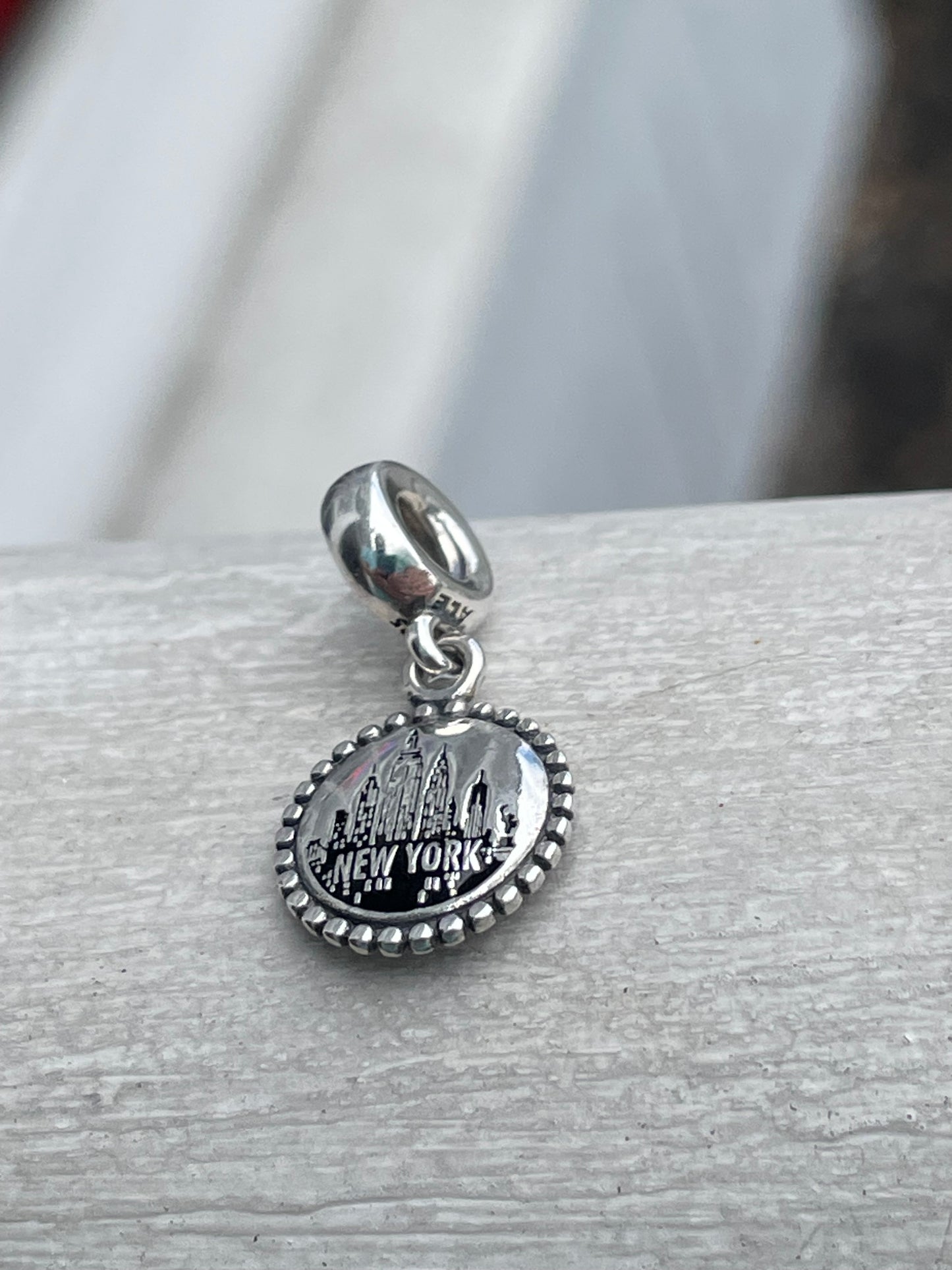 PANDORA New York City NYC Dangle Moments Charm