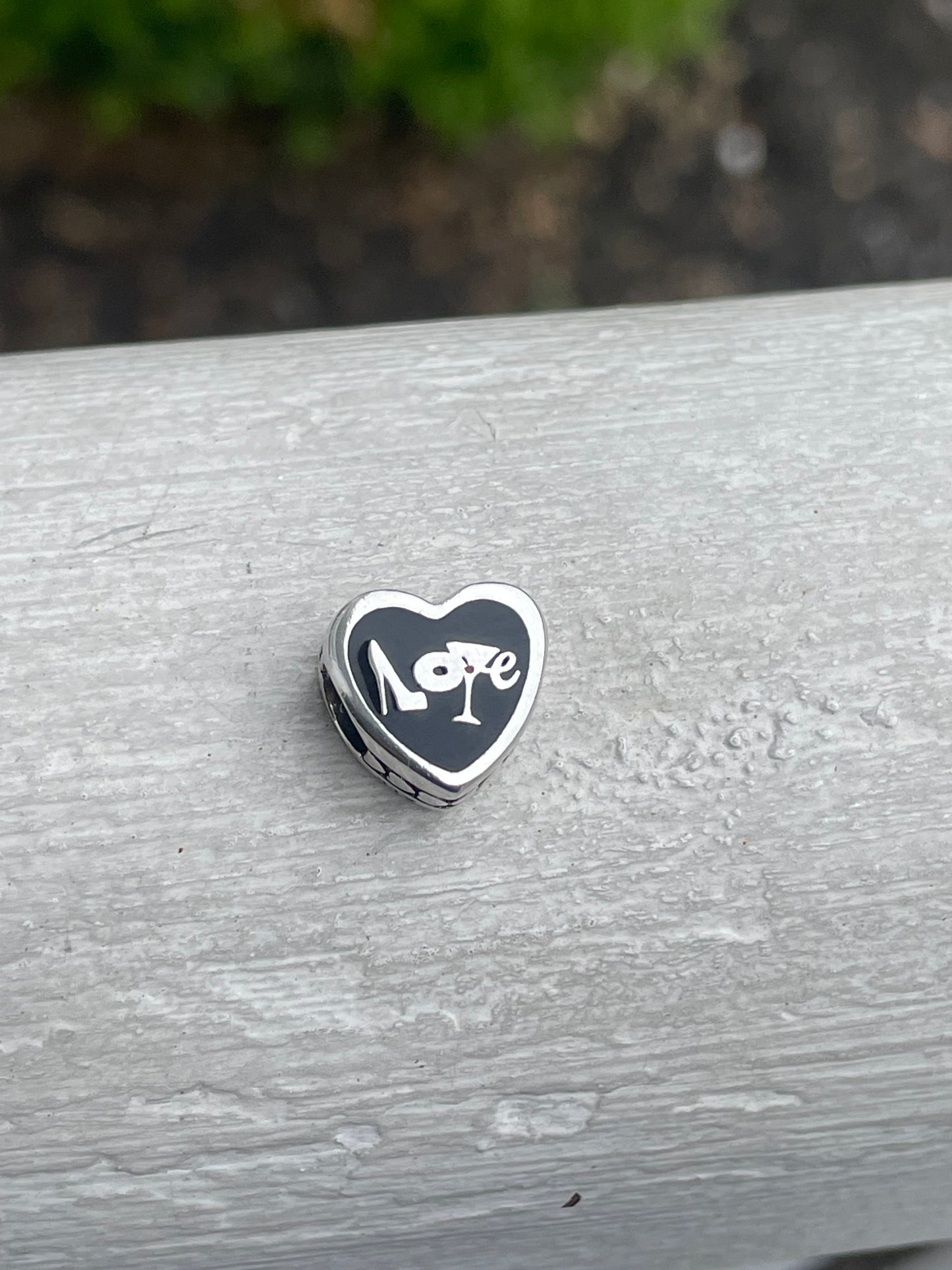 Pandora New York City Exclusive Silver Signet Heart Travel Graffiti Charm