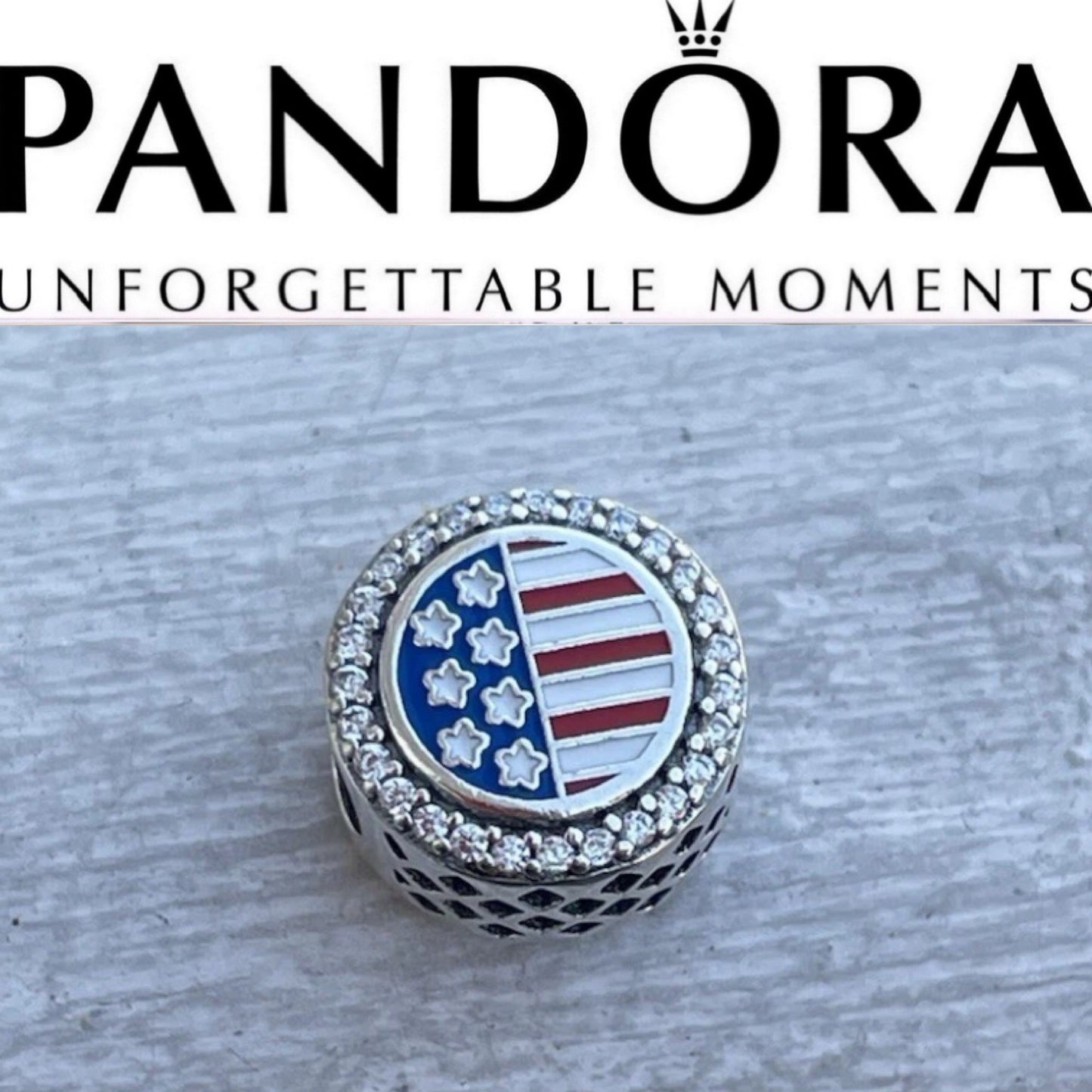 Retired Pandora Peddler’s Village Pennsylvania United States USA Flag Country Travel Charm