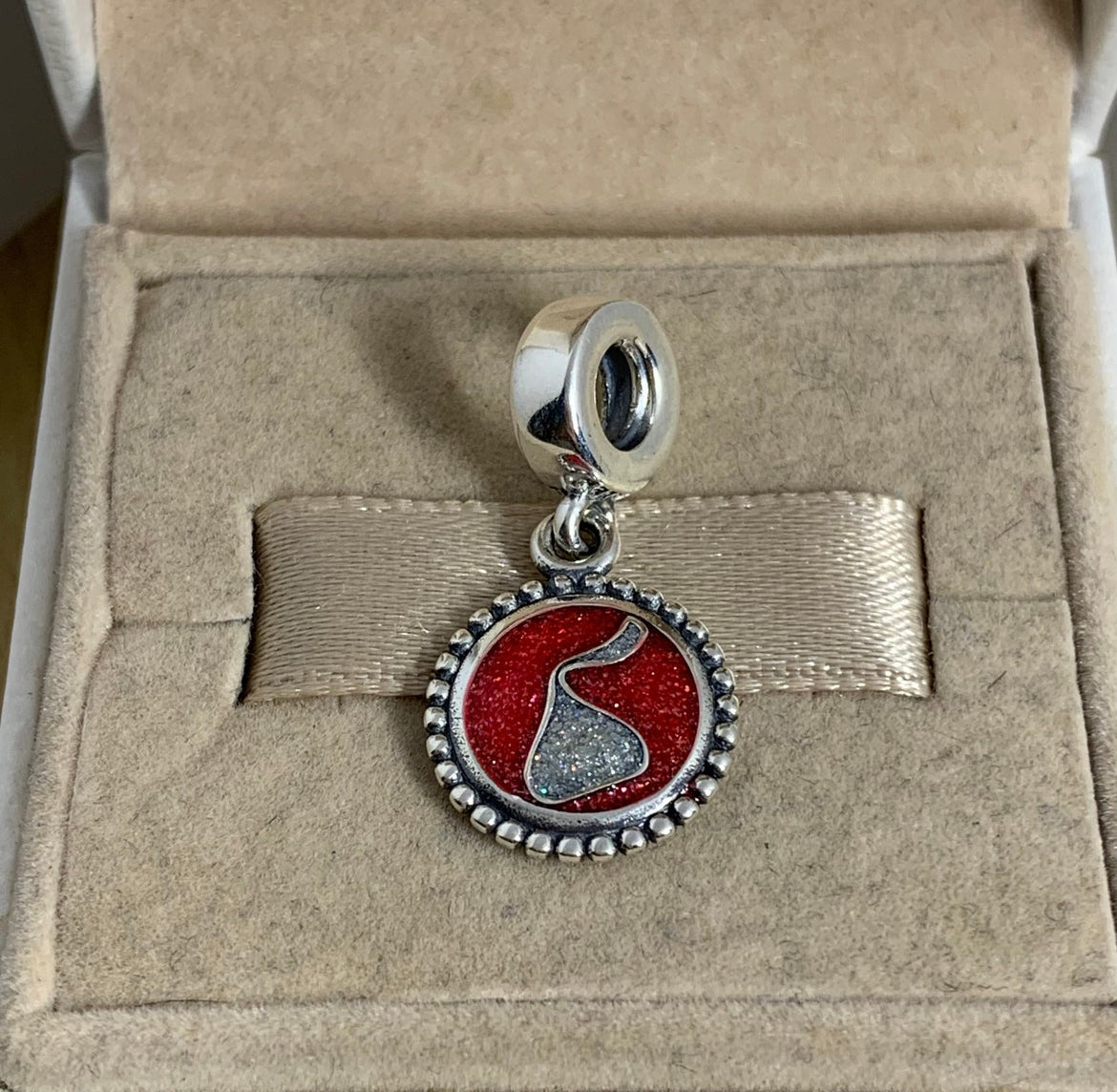 Pandora Hershey Pennsylvania Exclusive Hershey Kiss Logo Dangle Charm
