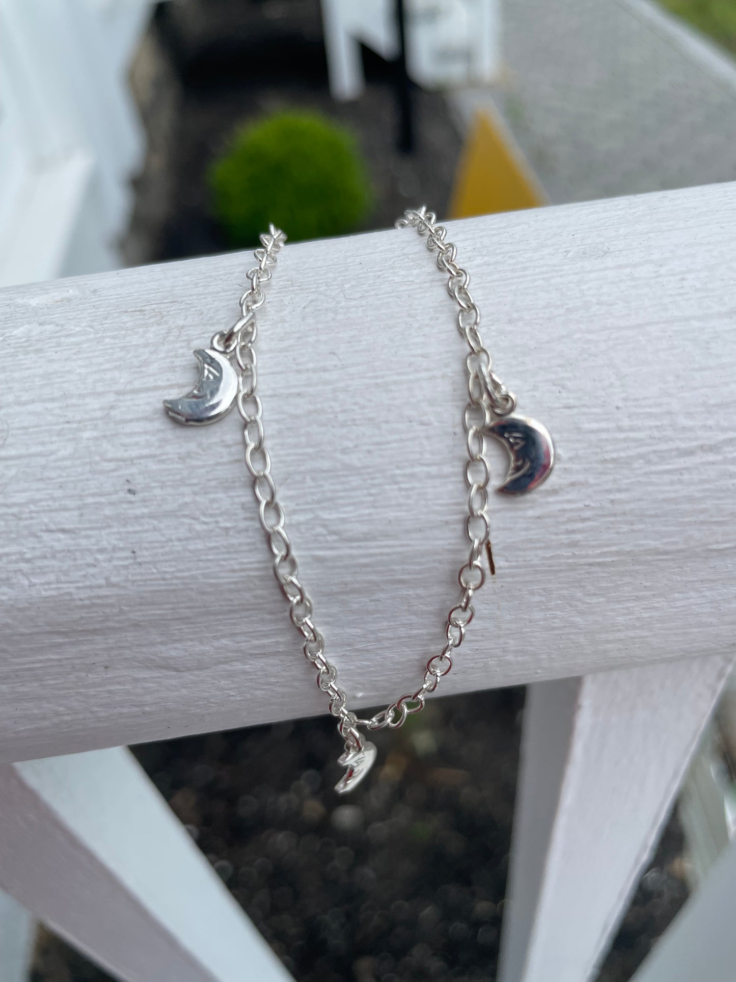 925 Sterling Silver Crescent Moon Dangle Charm Anklet 10”