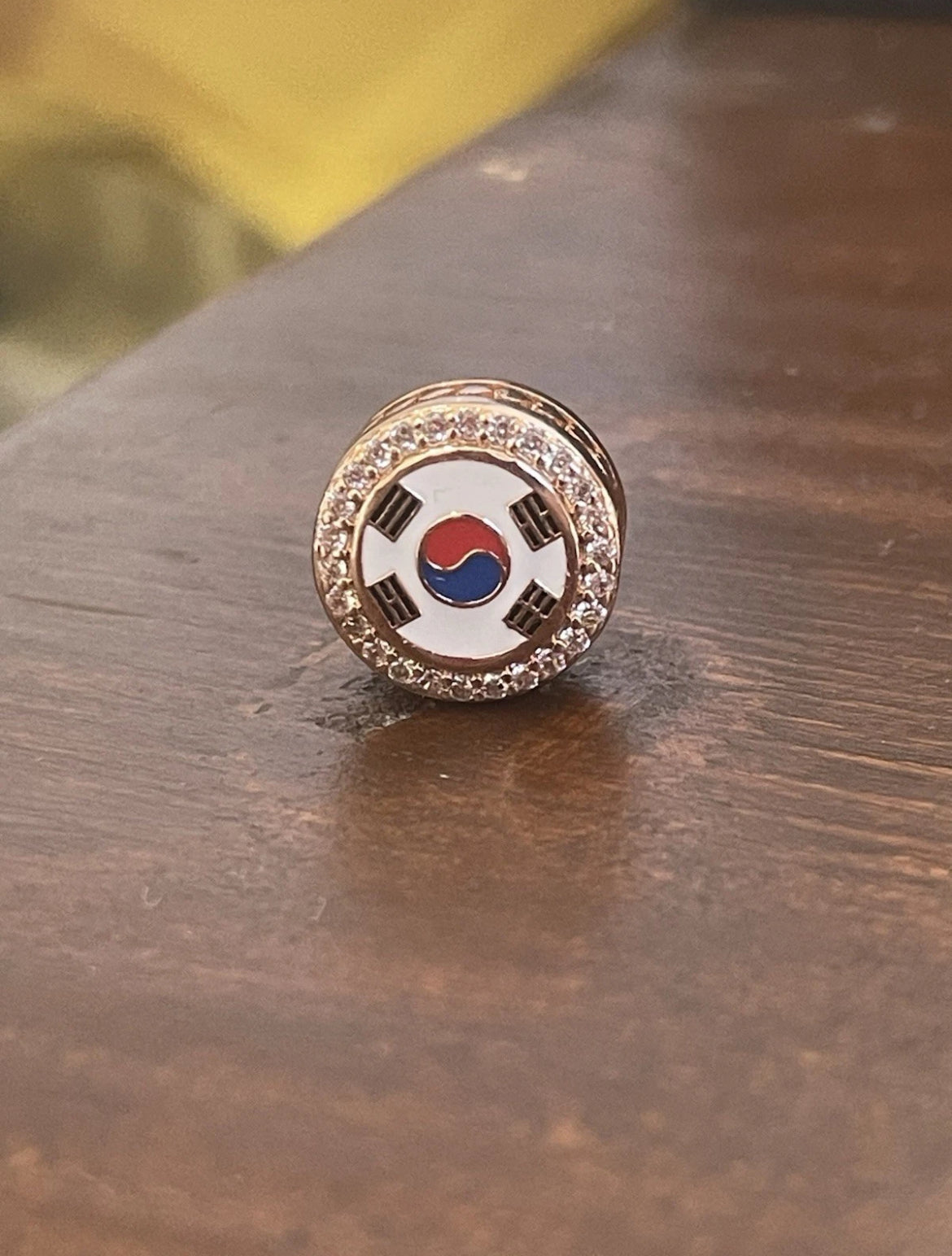 Pandora Korea Country Exclusive Flag Rose Gold Round Signet Flag Charm