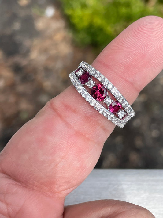 925 Sterling Silver Rhodolite & Clear Zirconia Band Ring Size 7