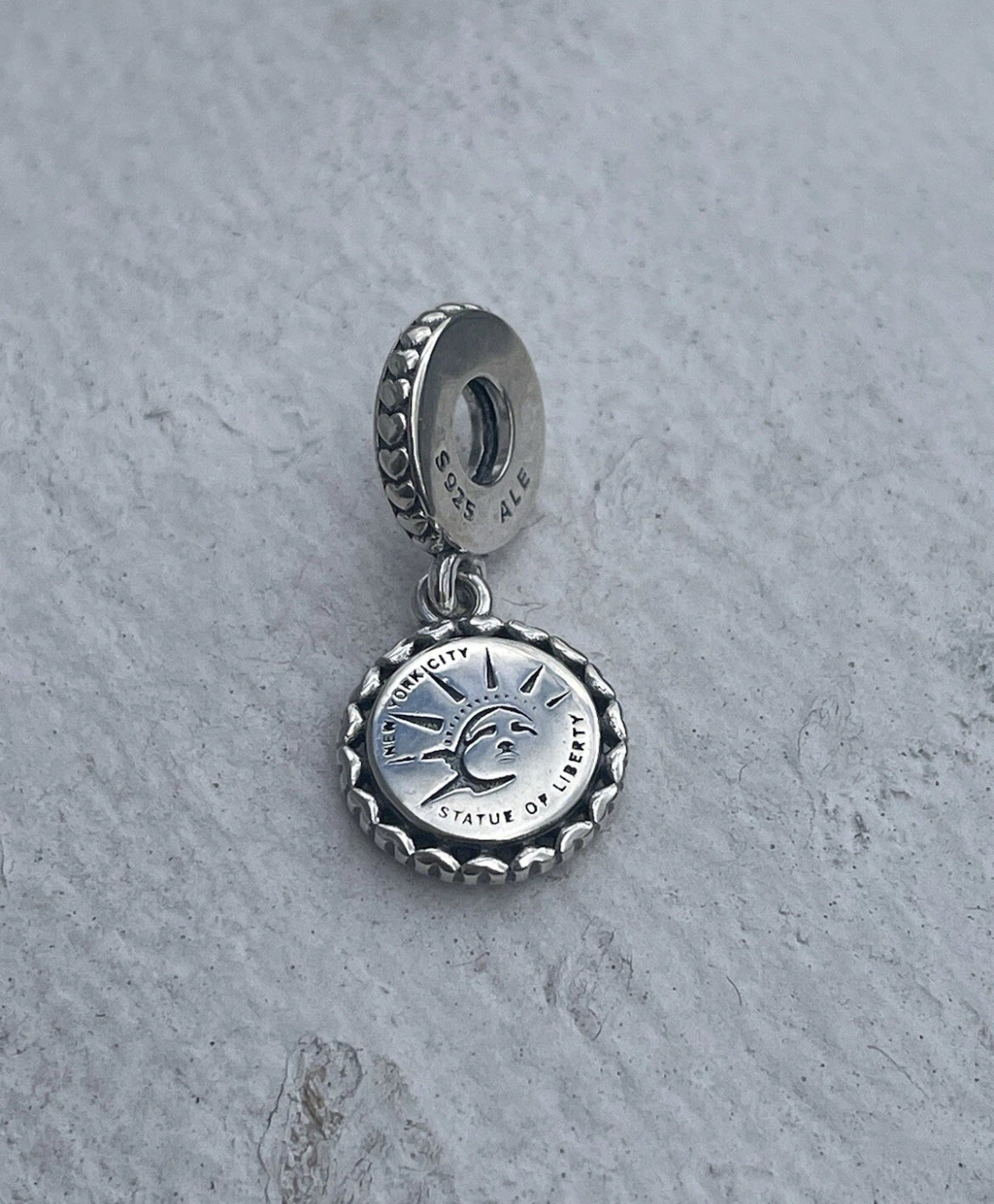 PANDORA New York City NYC I Love NY Dangle Liberty Charm