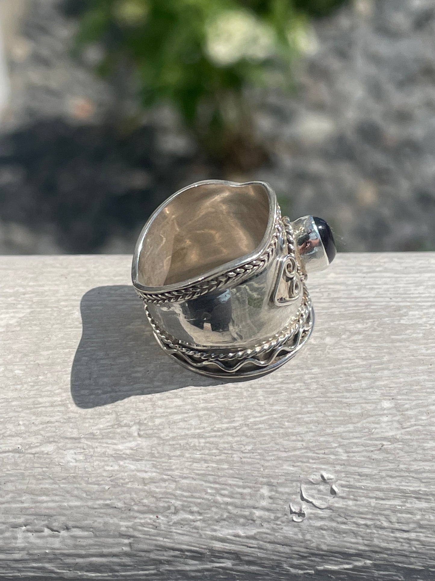 925 Sterling Silver Amethyst Stone Cigar Style Band Ring Size 7.5