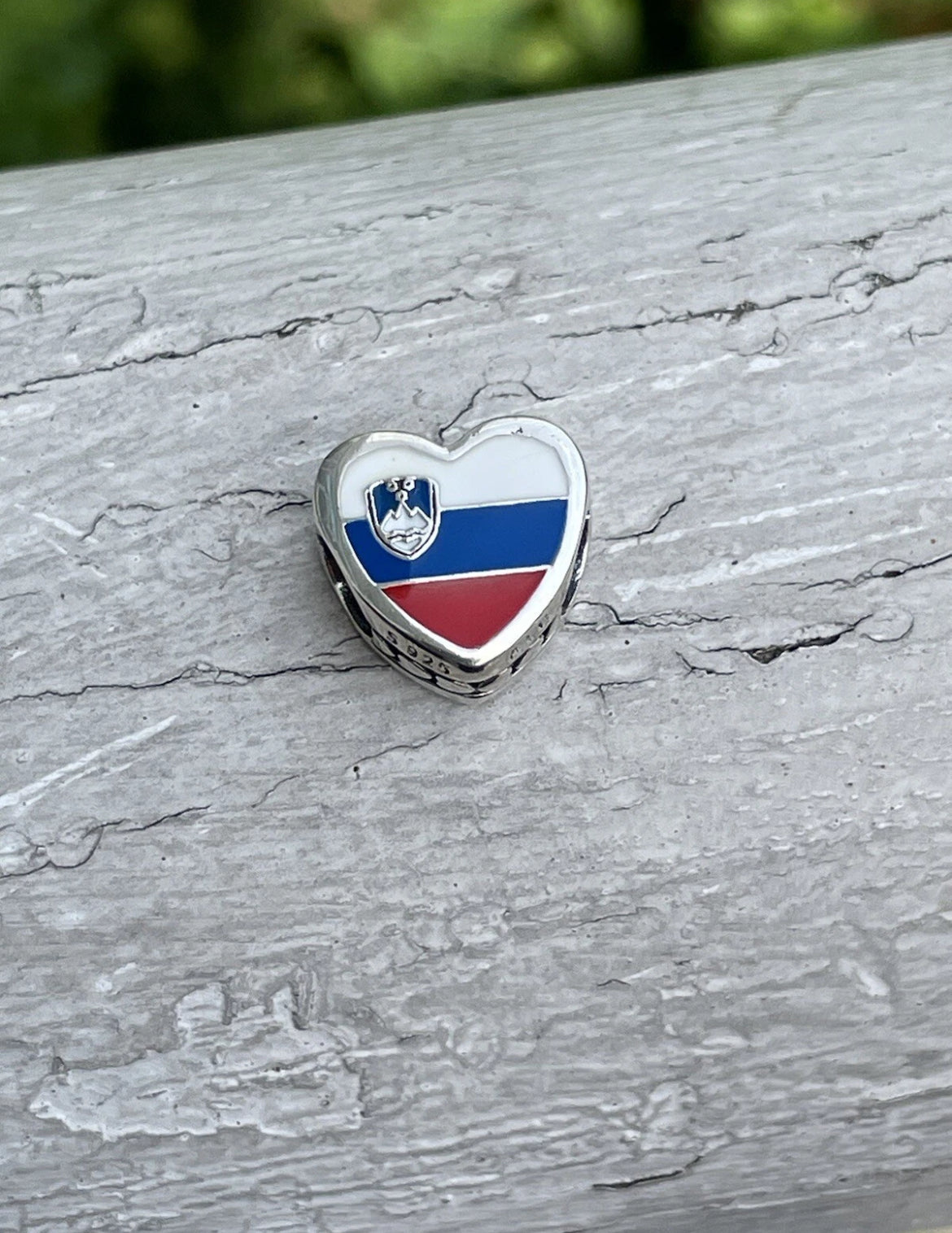 Pandora Slovenia Exclusive Country Heart Flag Charm