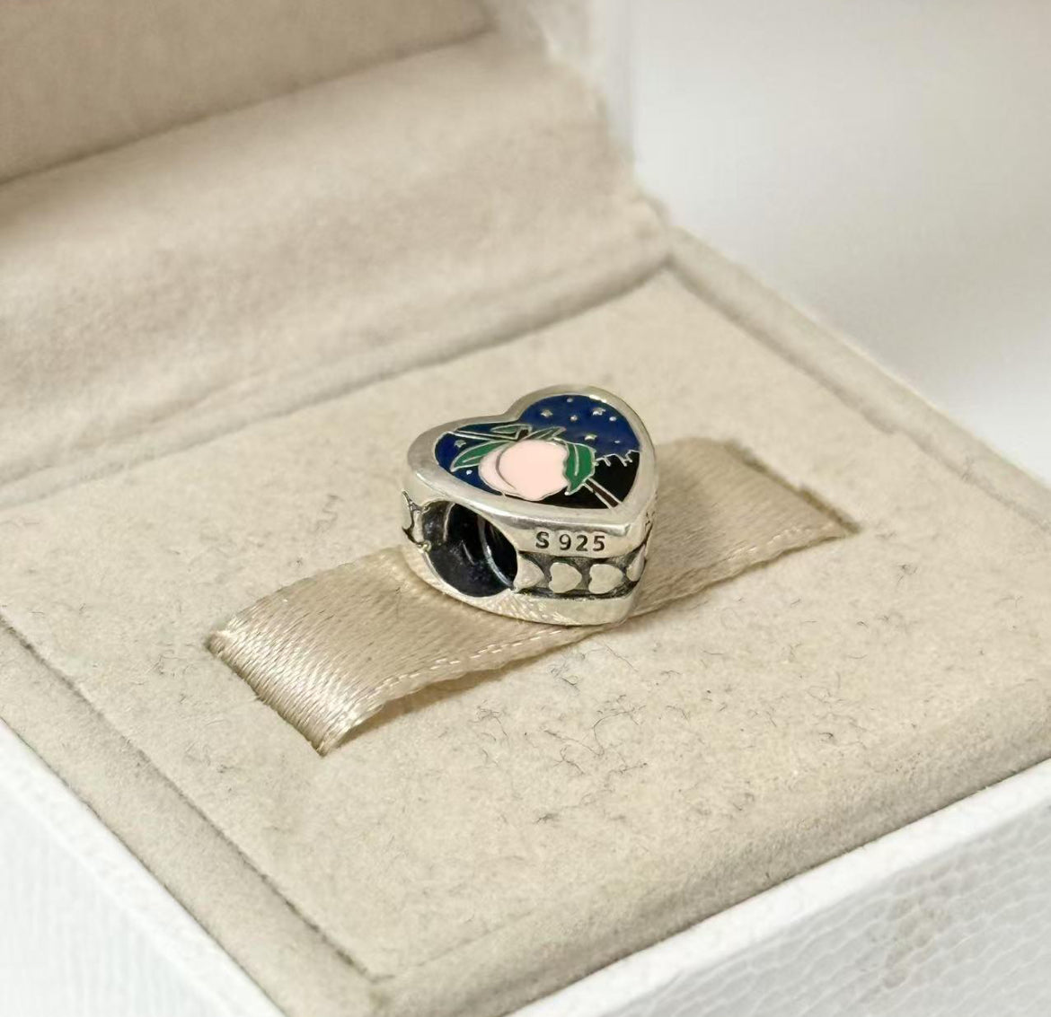 Pandora Georgia State Online Exclusive Travel Destination Scenic Heart Charm