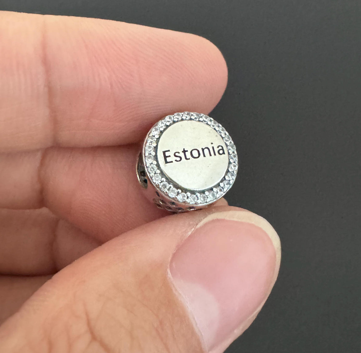 Pandora Estonia Country Exclusive Round Signet Flag Charm