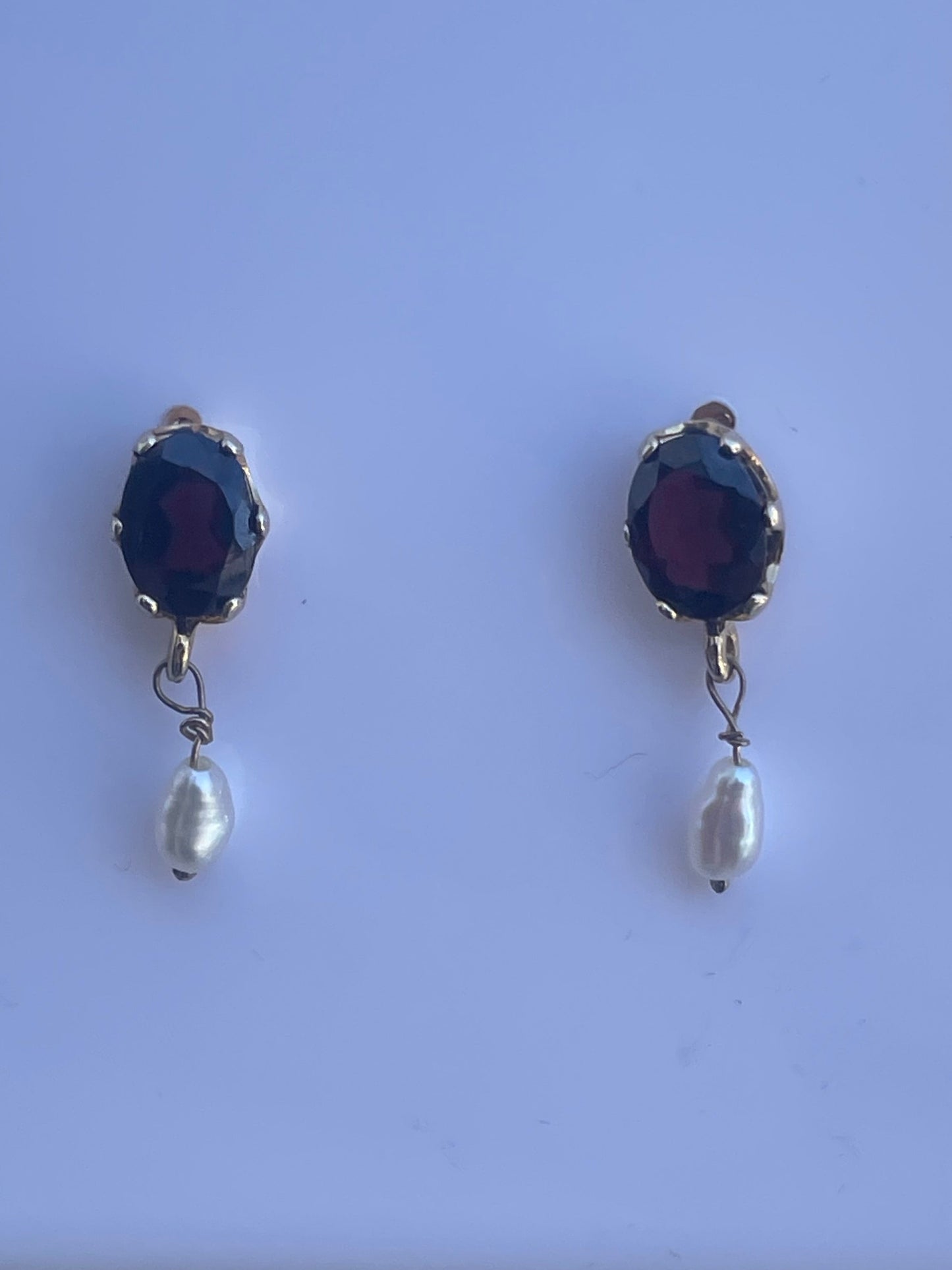 Vintage 14k Gold Natural Garnet and Rice Pearl Dangle Earrings