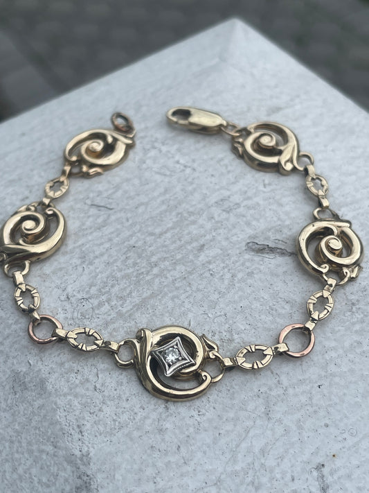 14k Gold Antique Diamond Swirl Station Link Bracelet 7”