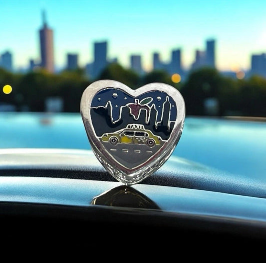 Pandora NYC Exclusive Sleepless In New York Scenic Travel Heart Charm
