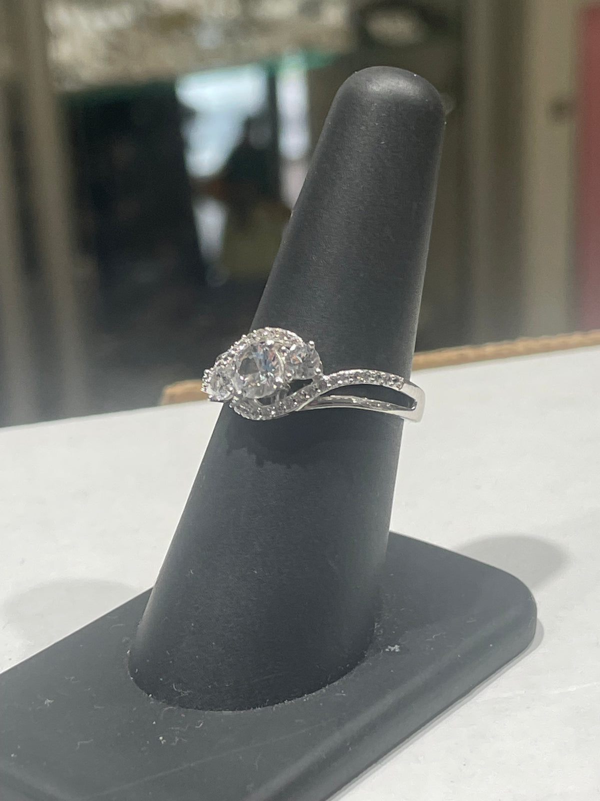 925 Sterling Silver Clear Zirconia Infinity Love Ring