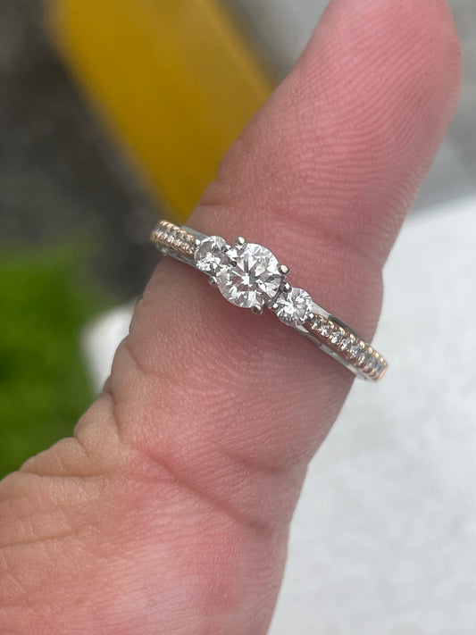 14k Gold 2tone White & Rose Past Present Future Natural Diamond Ring Size 7