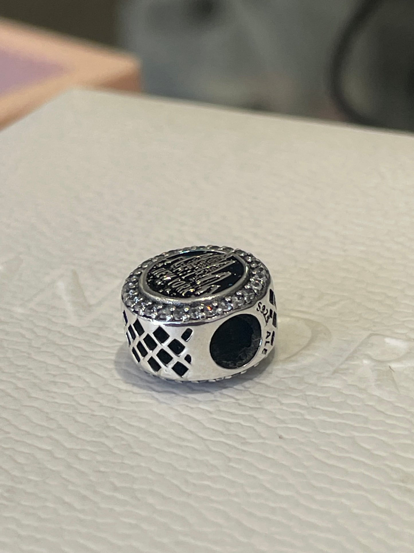 Pandora New York City Exclusive Silver Signet Travel Charm