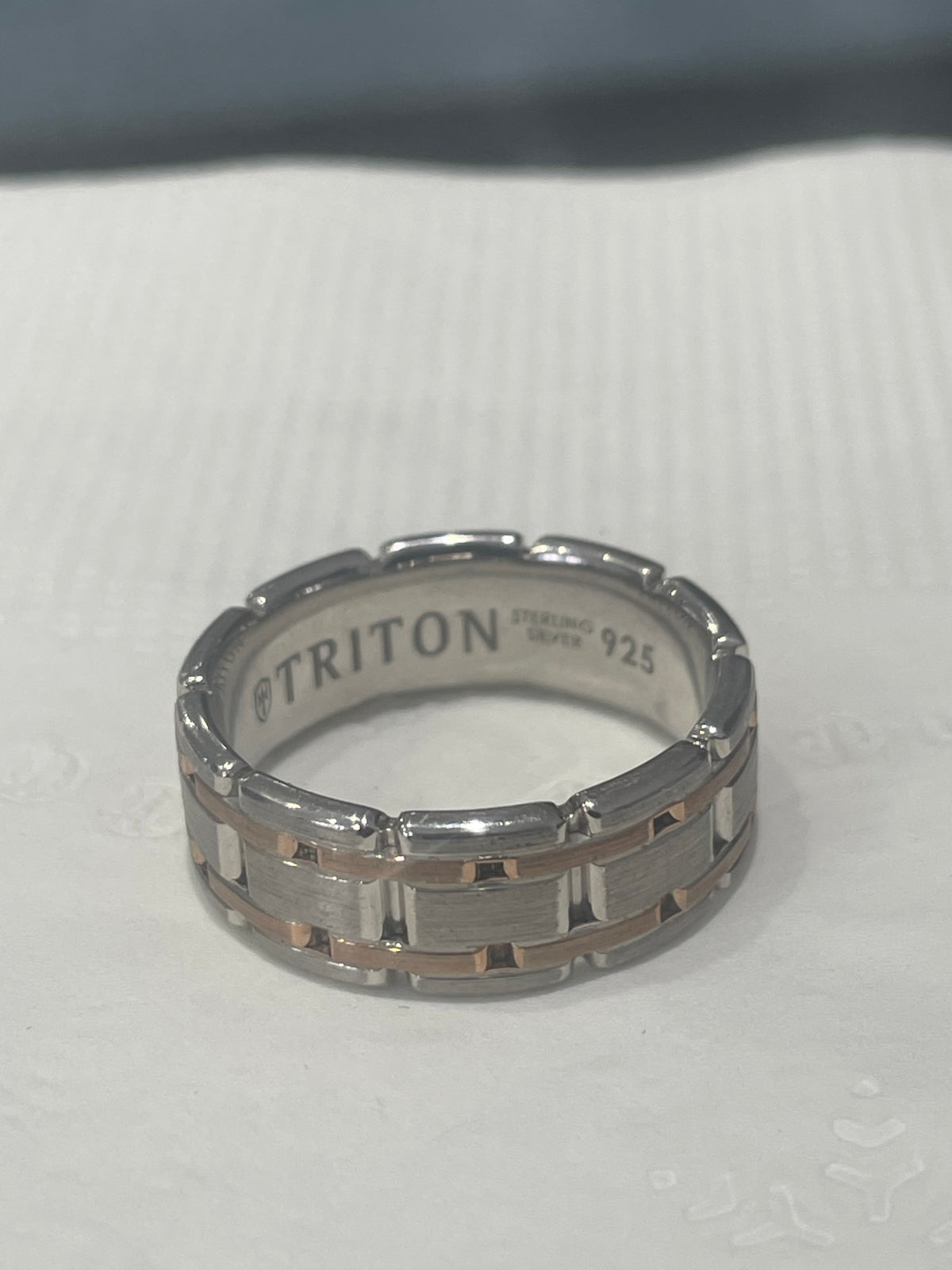 925 Sterling Silver Designer Triton Two Tone Textured Band Ring Size 10