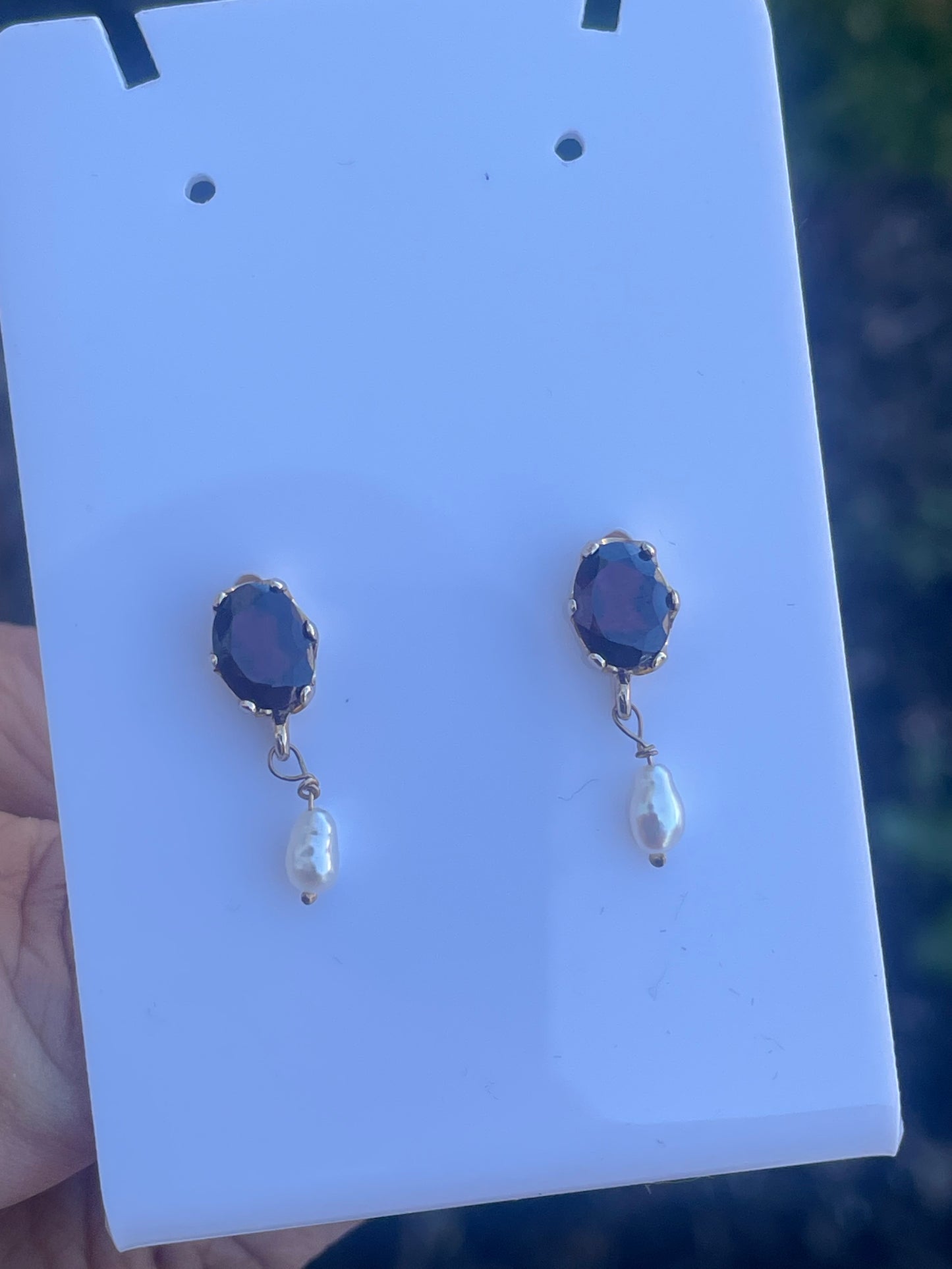 Vintage 14k Gold Natural Garnet and Rice Pearl Dangle Earrings