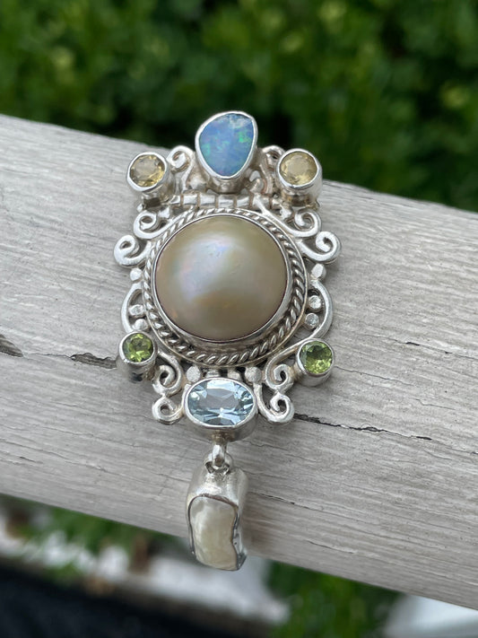 925 Sterling Silver Mother of Pearl, Blue Topaz & Peridot Cluster Pendant
