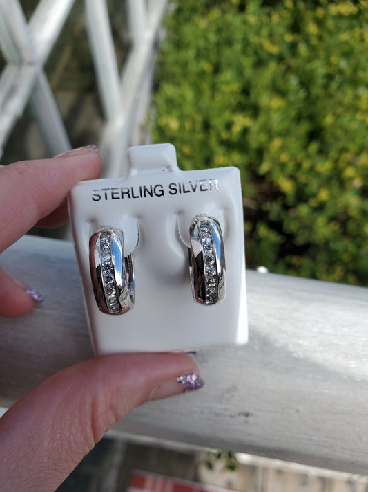 925 Sterling Silver 6mm thick channel set sz hoop earrings