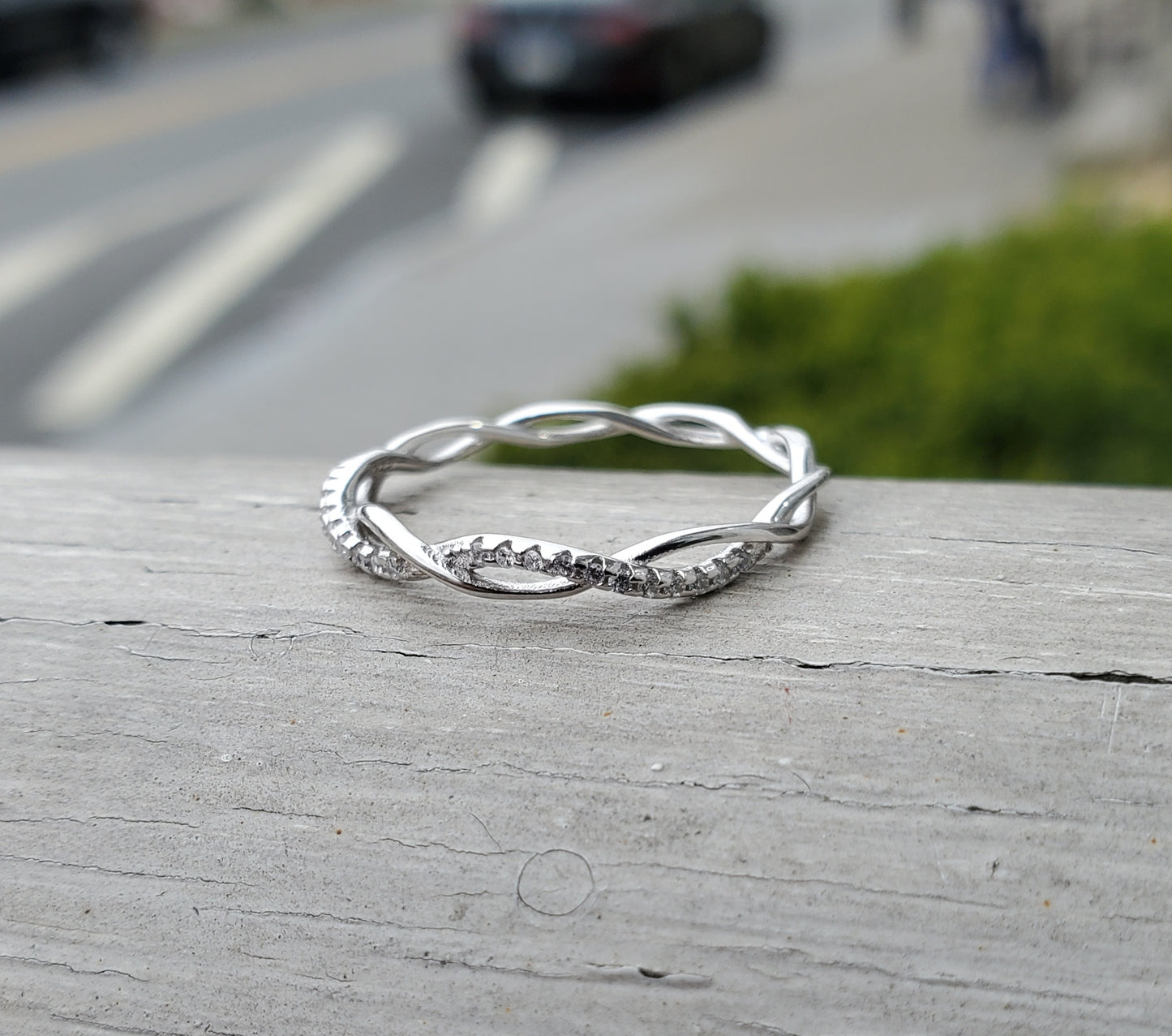 925 Sterling Silver Twist Zirconia   Band Ring