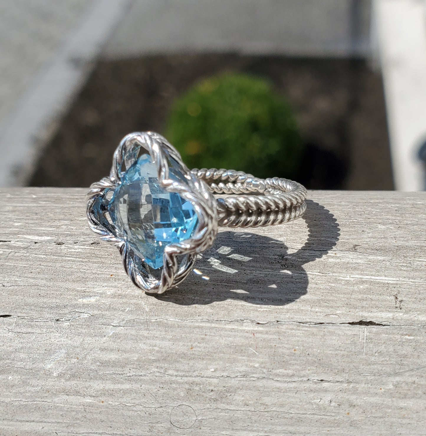 925 Sterling Silver Designer Ina Swan Blue Topaz Clover Ring