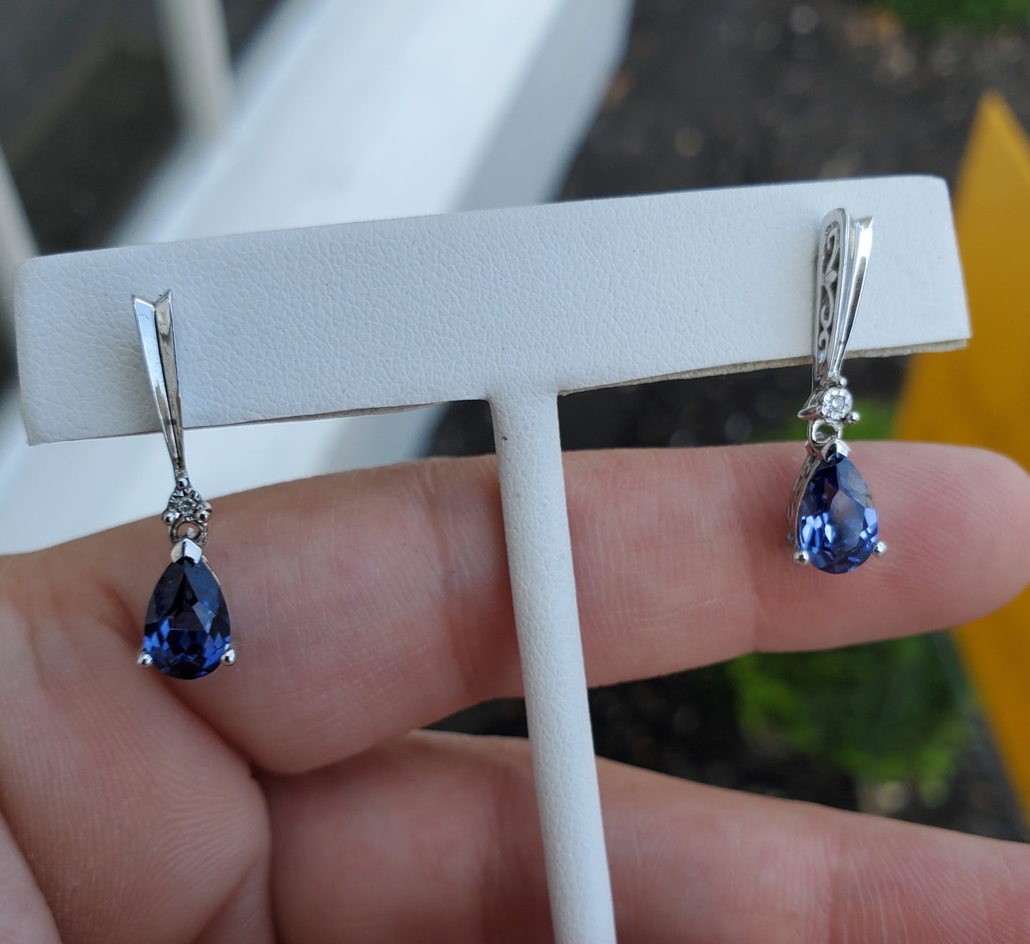 925 Sterling Silver 2ct tcw Natural Tanzanite and Diamond drop earrings