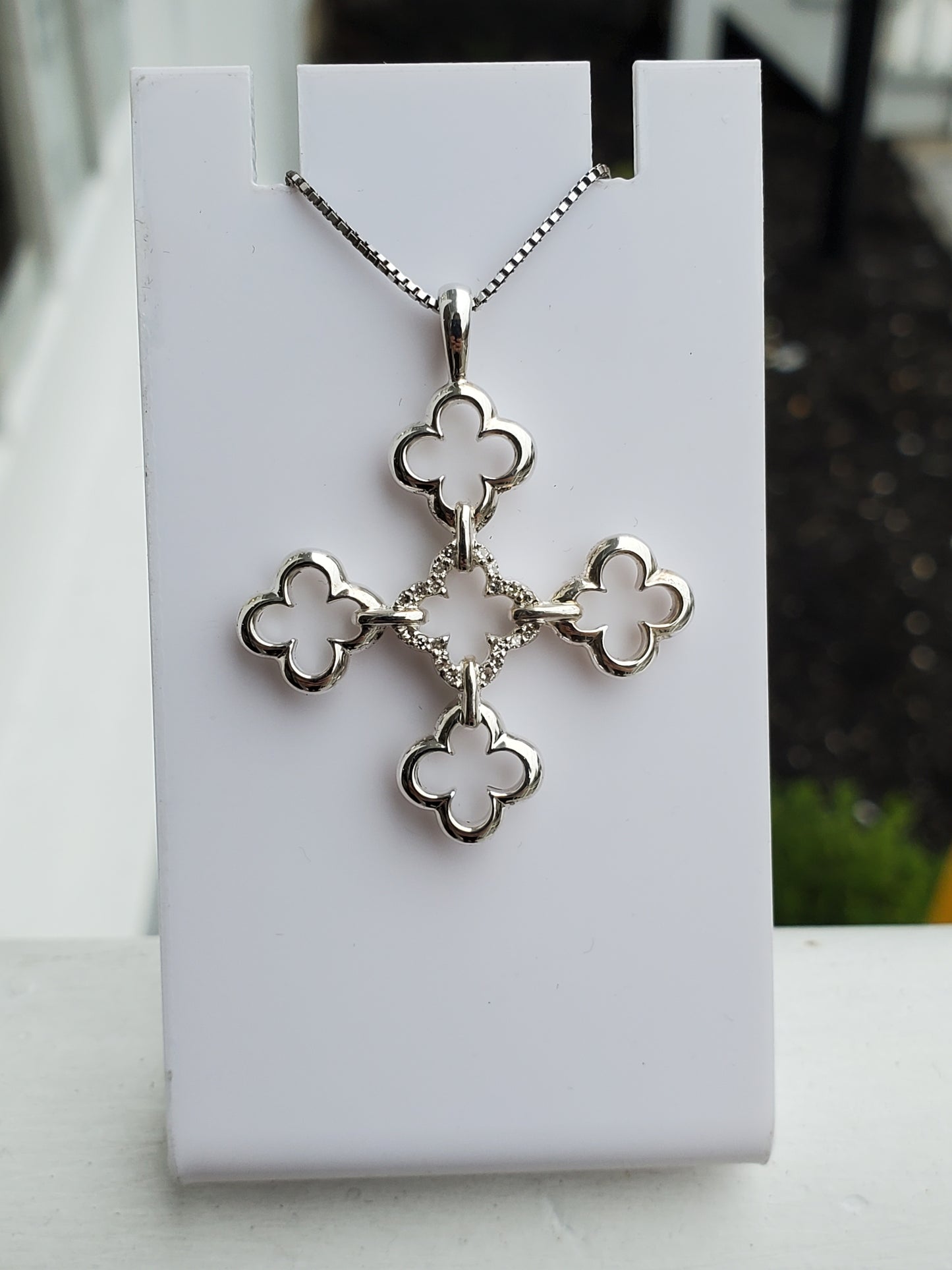 925 Sterling Silver Designer Heidi Klum Sparkling Diamond Cross Quatrefoil Necklace