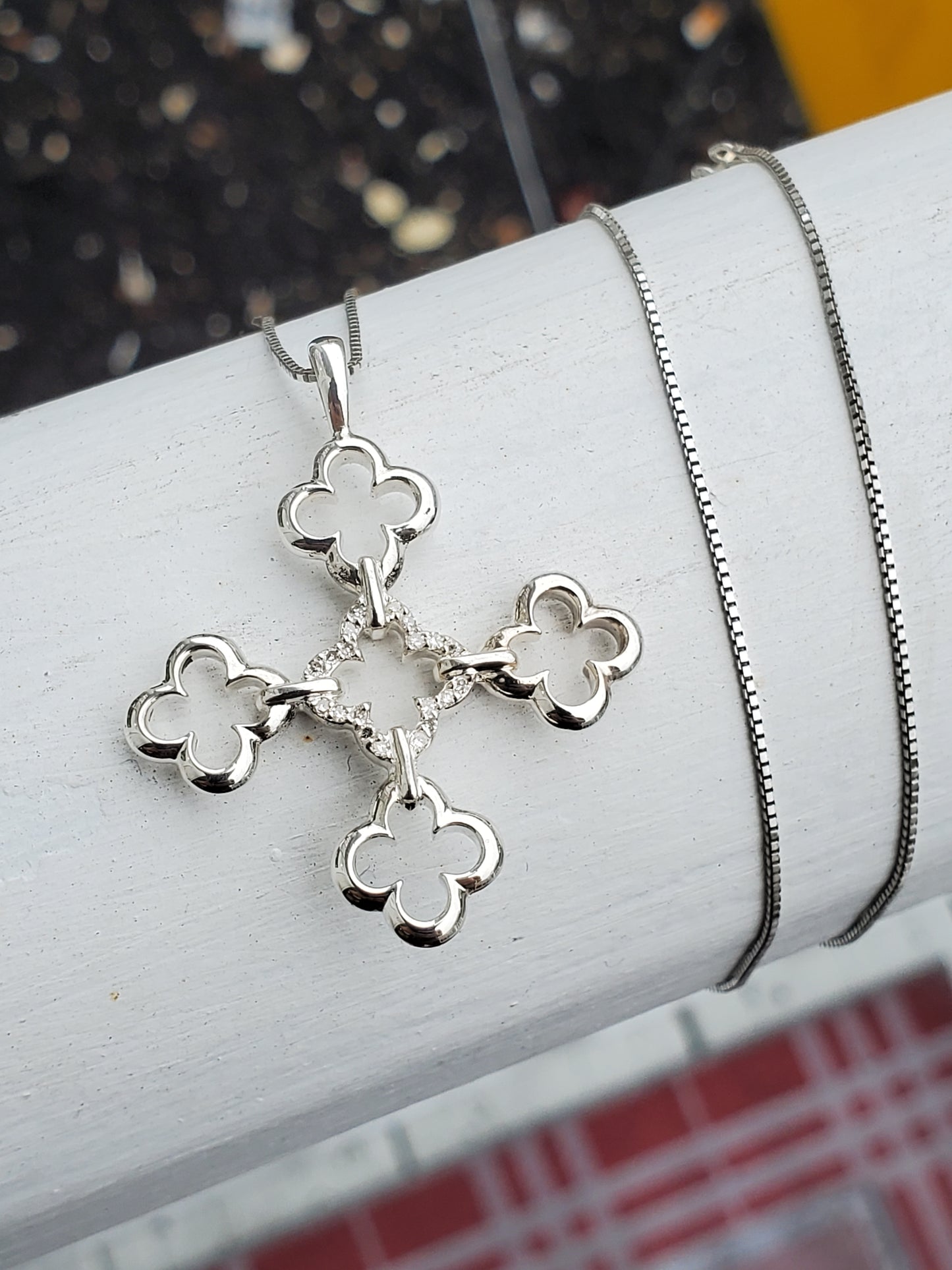 925 Sterling Silver Designer Heidi Klum Sparkling Diamond Cross Quatrefoil Necklace