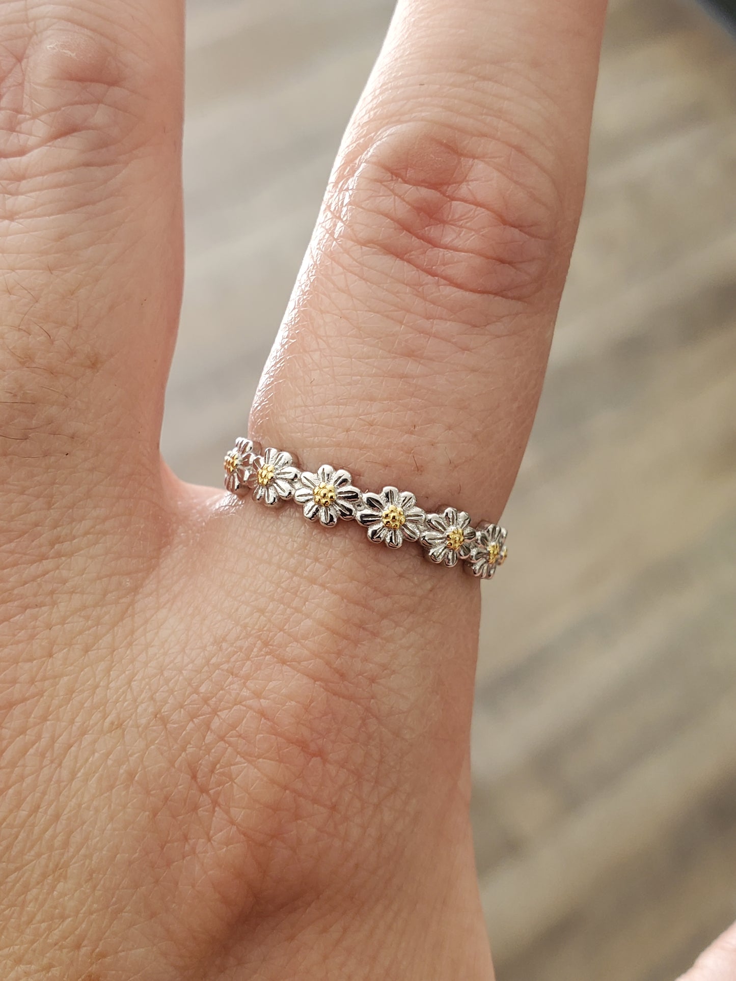 925 Sterling Silver Daisy "You are my sunshine" Eternity band ring