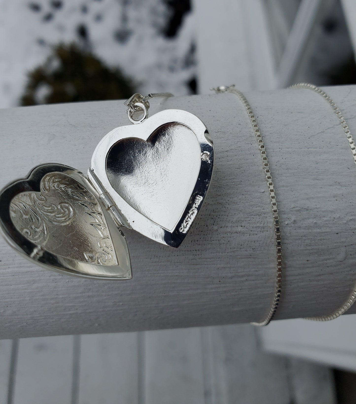 925 Sterling Silver Hi-polish Puffy heart locket with Black etching design