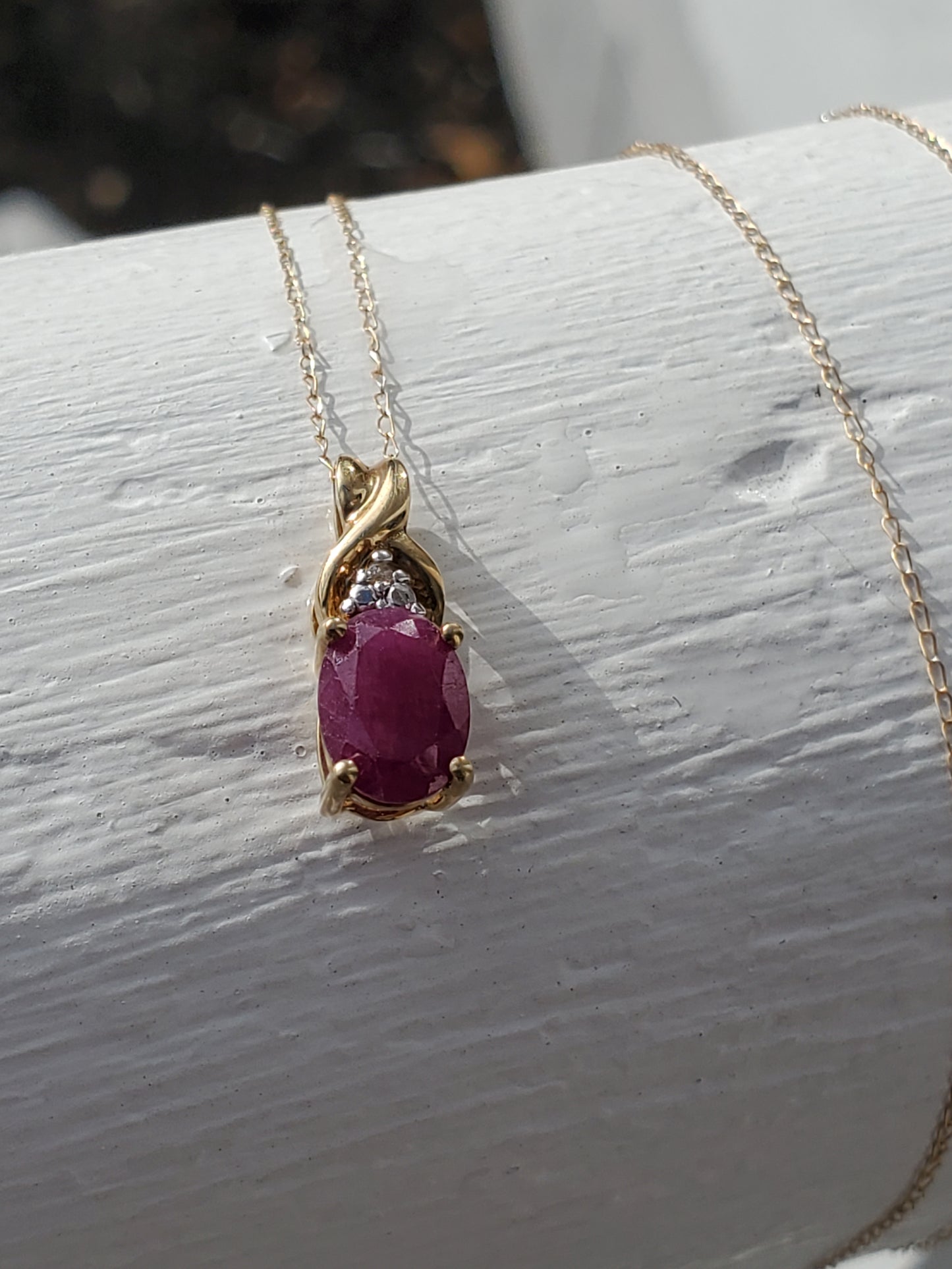 10k Solid Yellow Gold 1.00ct Natural Ruby & Diamond Necklace