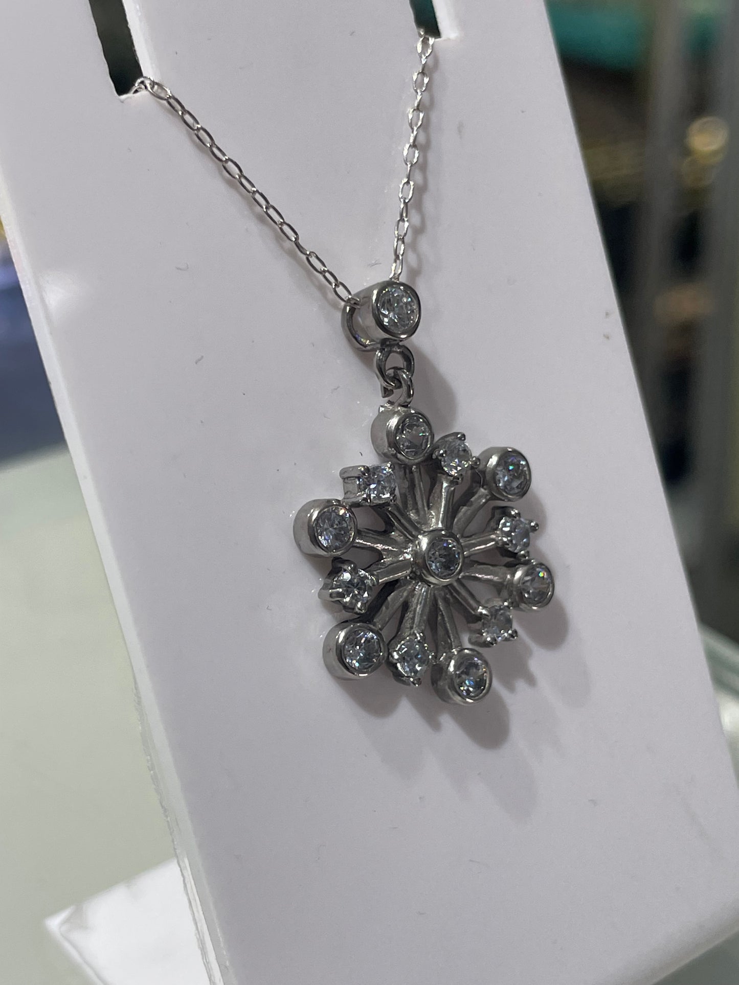 925 Sterling Silver Sparkling Cz snowflake necklace