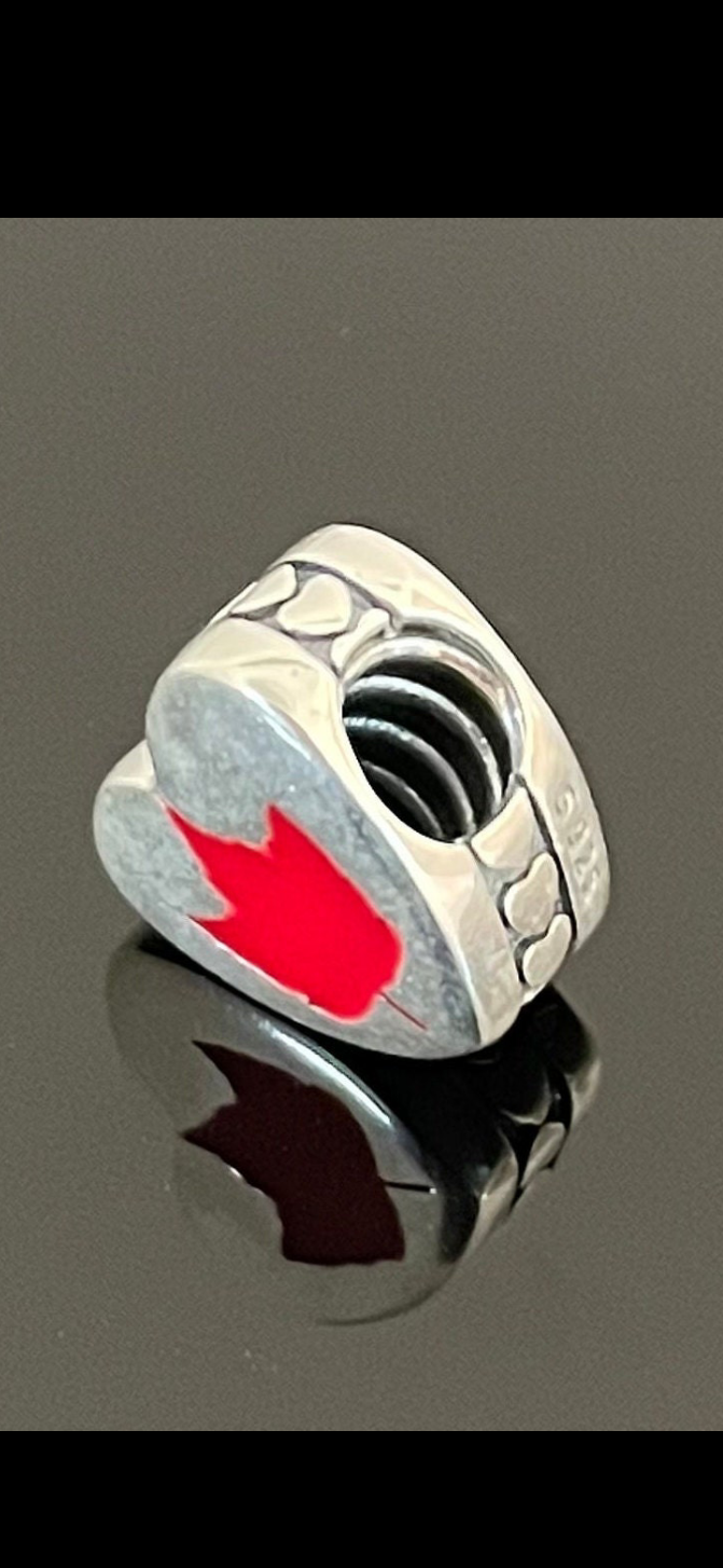 Pandora State of Vermont Exclusive Maple Leaf Logo Travel Heart Charm