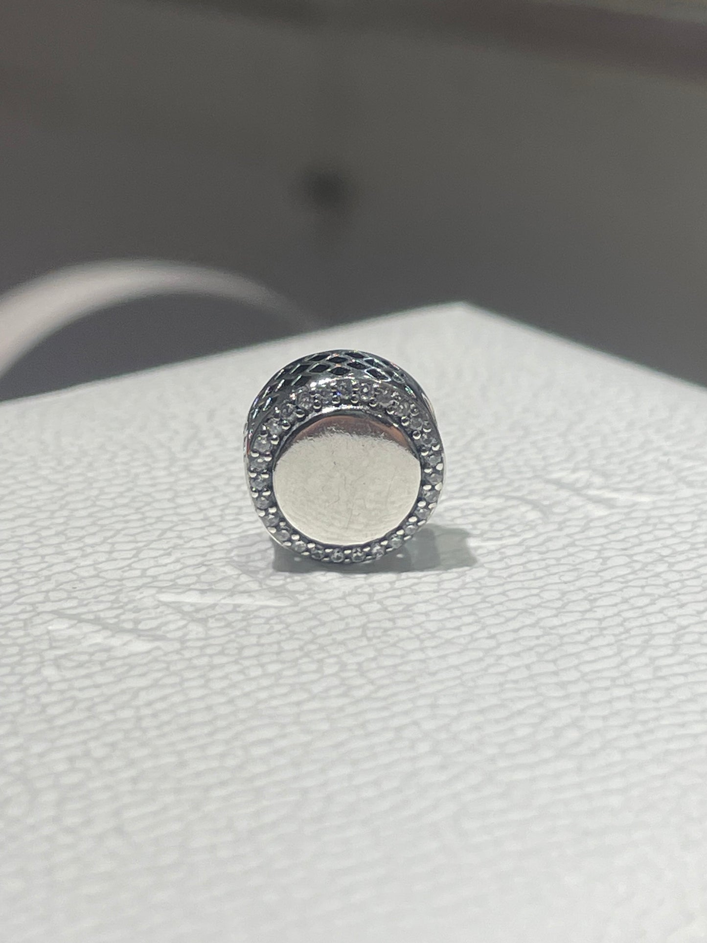 Pandora United States Exclusive Stars & Stripes Round Signet Charm