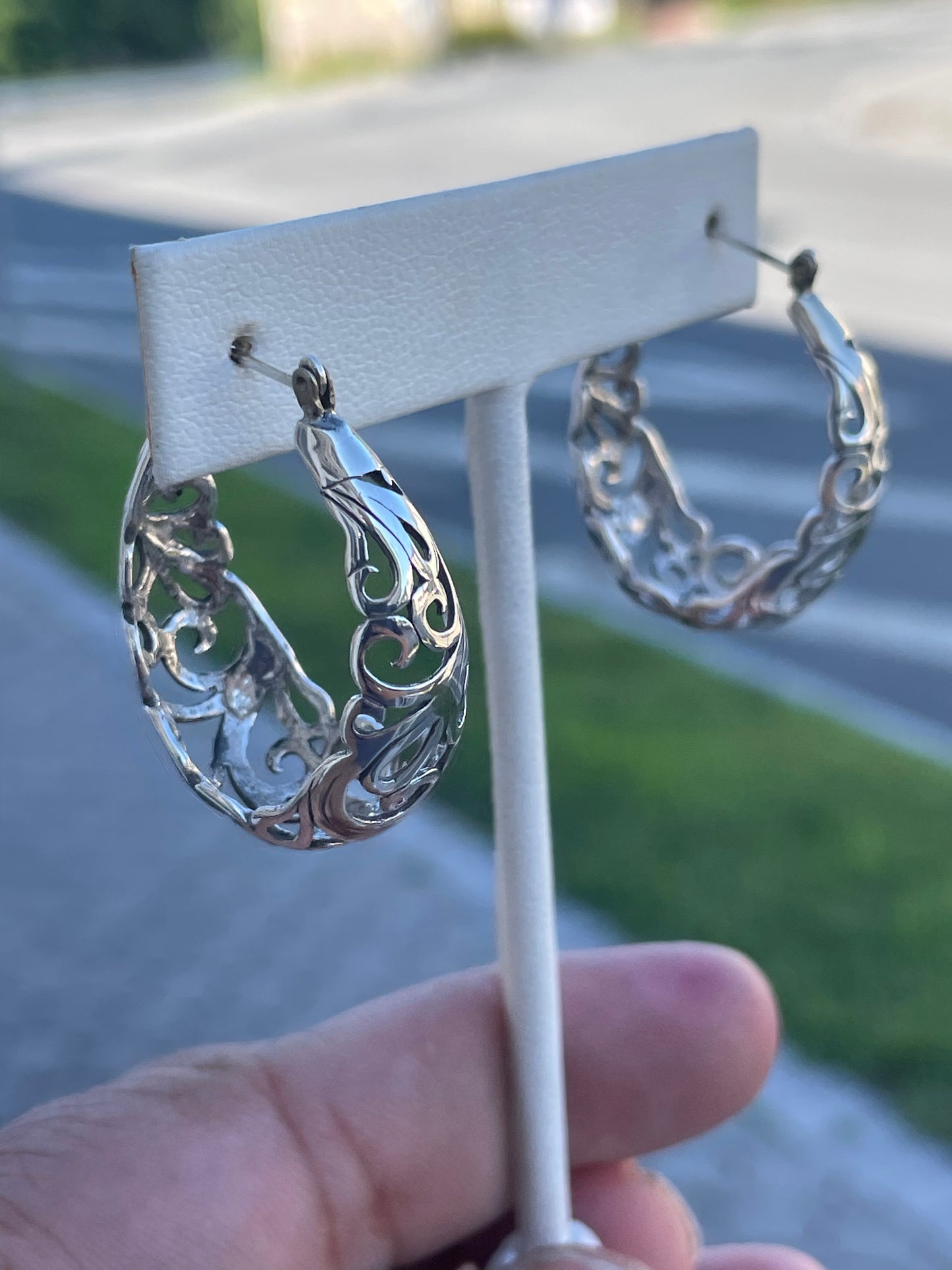 Designer Jezlaine 925 Sterling Silver Open Swirl Hoop Earrings