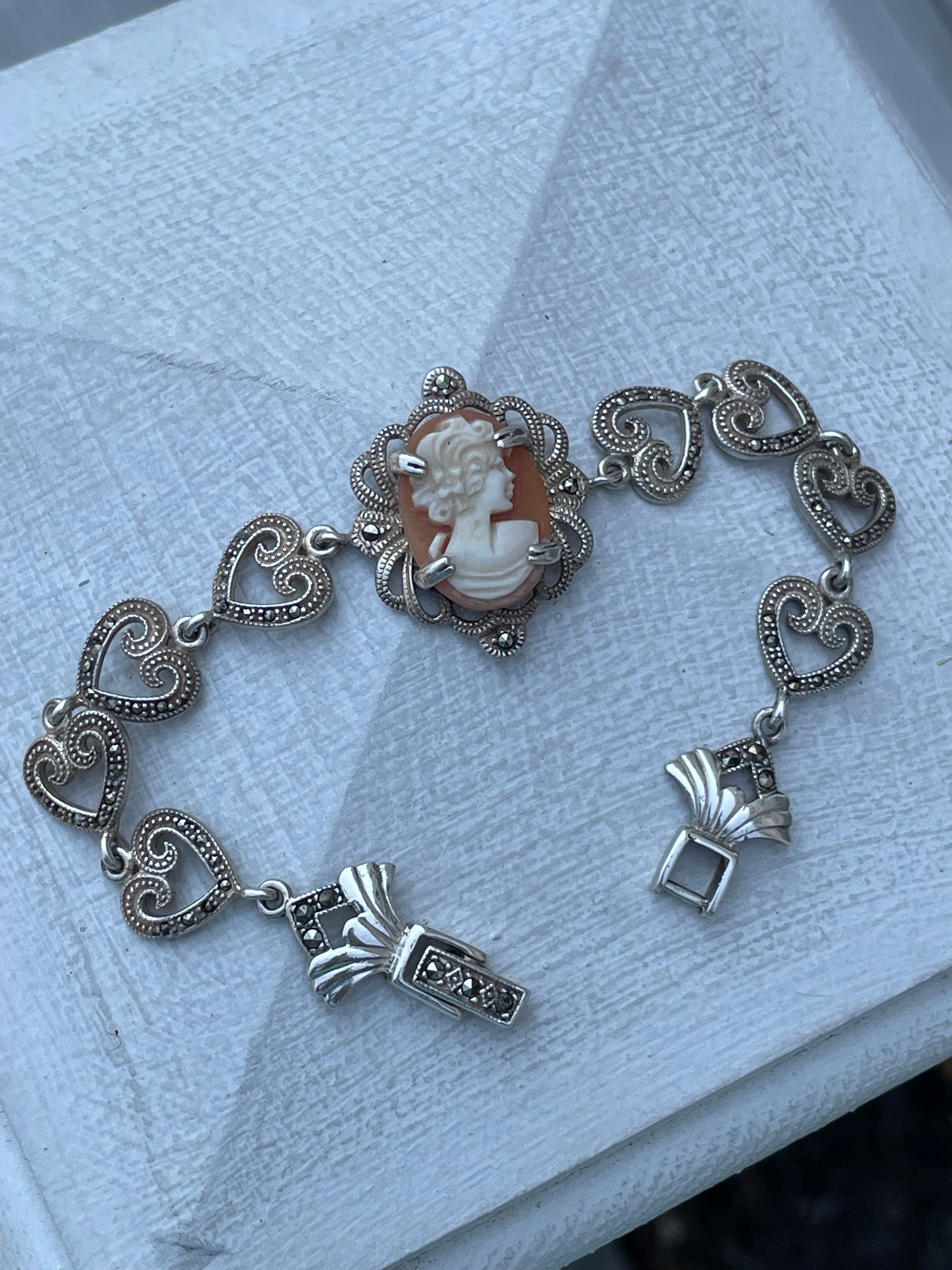 925 Sterling Silver Shell Cameo & Marcasite Bracelet