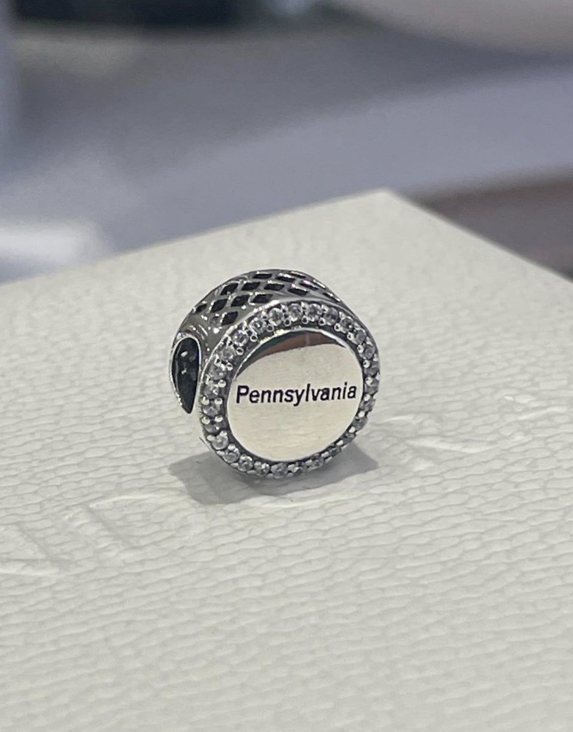 Pandora Pennsylvania State Exclusive Flag Signet Travel Charm