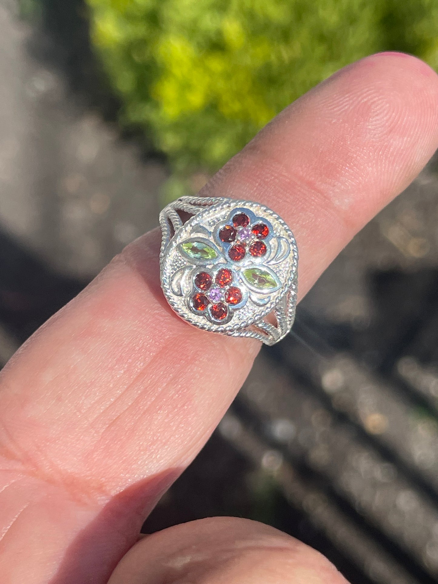 Designer Hallmark 925 Sterling Silver Signet Stone Flower Ring w/ Garnet, Peridot, and Amethyst