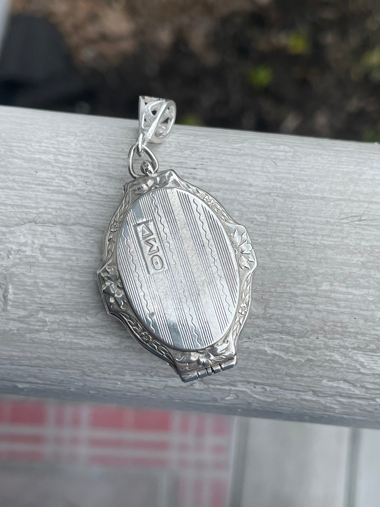 Antique 925 Sterling Silver Vertical Locket Pendant
