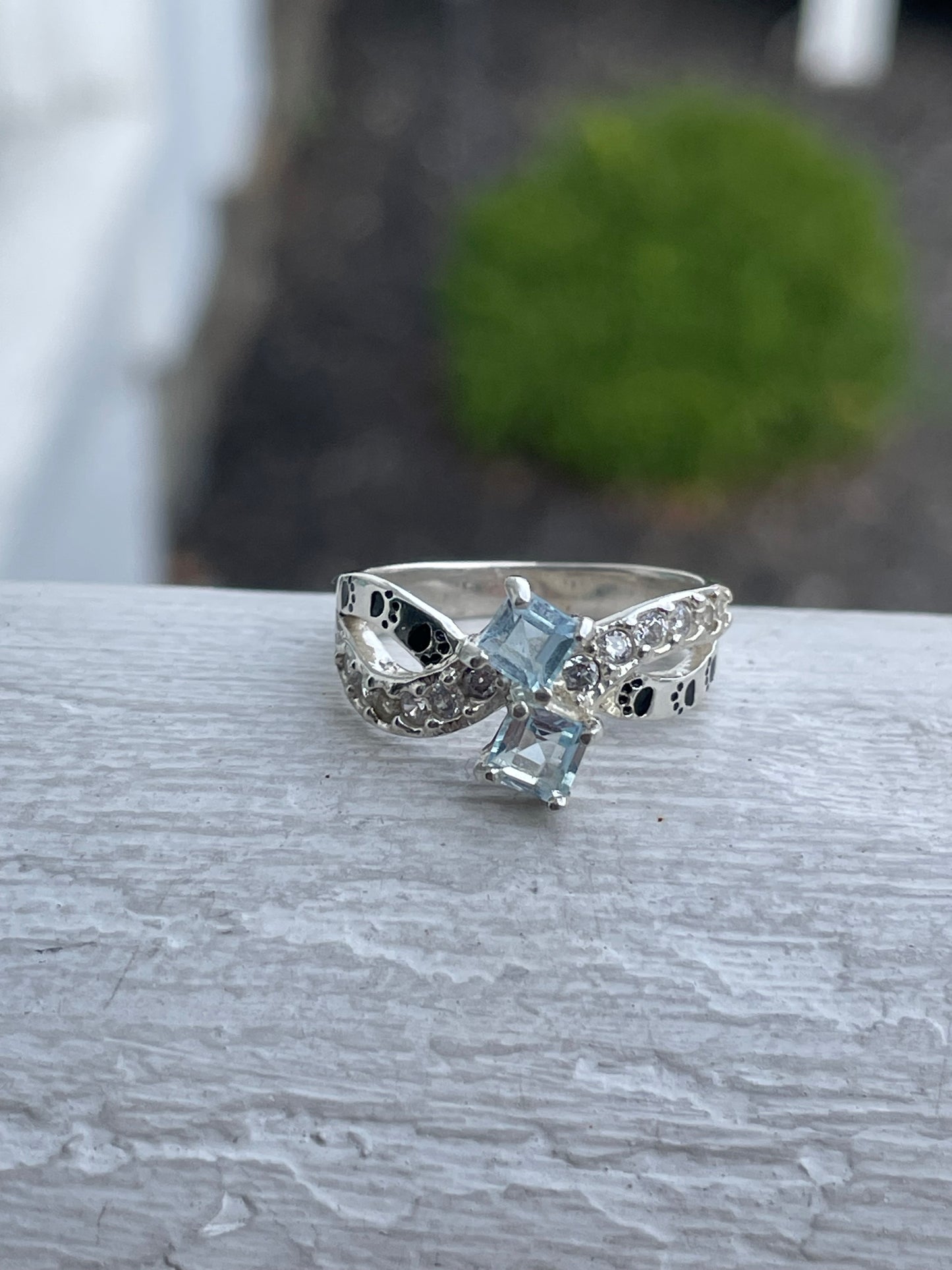 925 Sterling Silver Aquamarine & Cz Cross over Paw print Ring